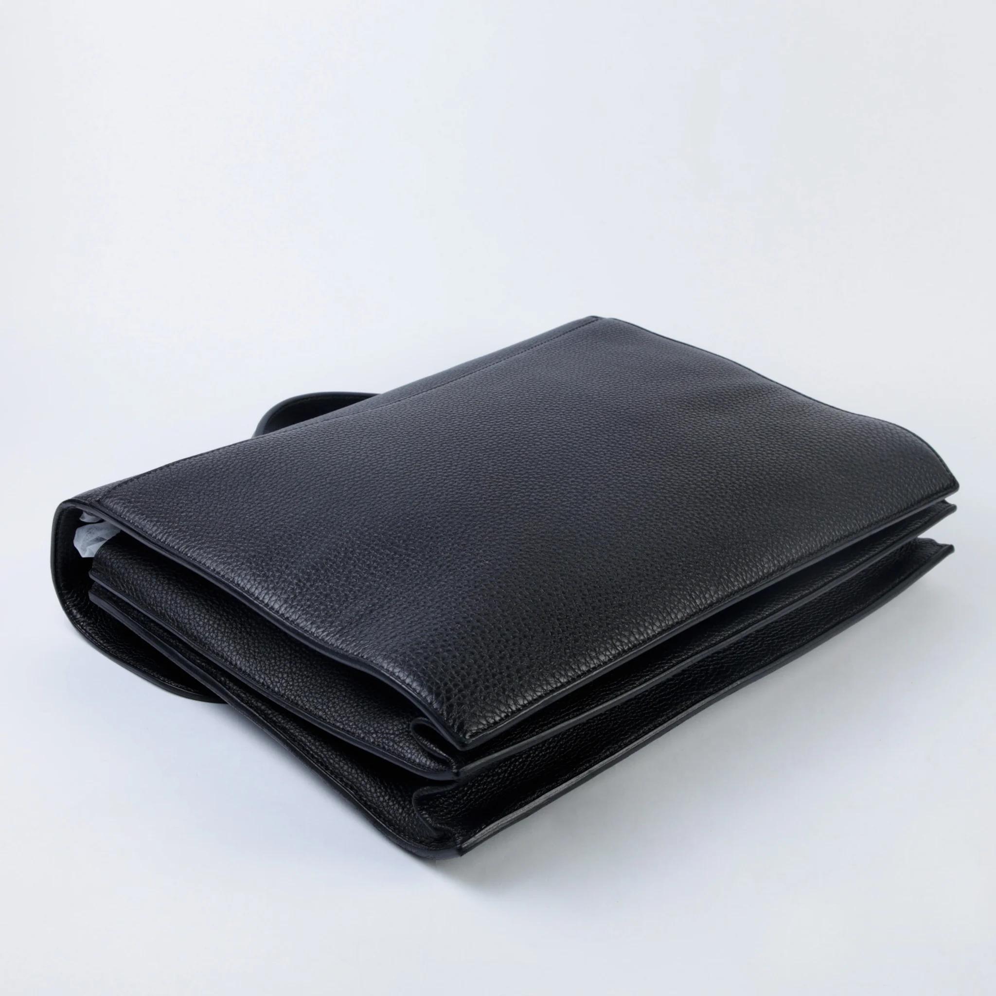 Very Good ( Rank A) HERMÈS Sac a Depeches 38 Noir (89) Togo Palladium hardware Square Q (2013) - 6
