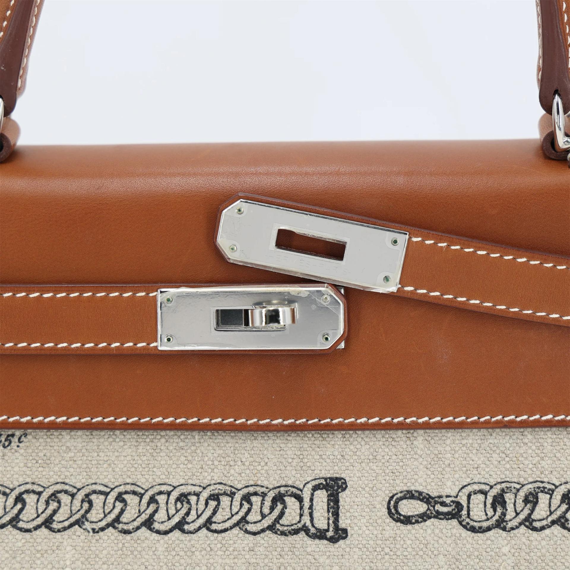 Very Good ( Rank A) HERMÈS Limited Edition Kelly 28 De Camp Dechainee Fauve (34) Barenia Toile Camp canvas Palladium hardware C (2018) - 8