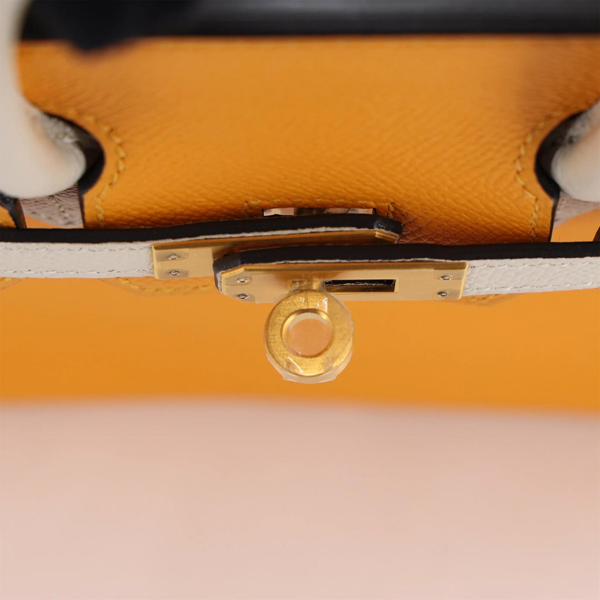Excellent ( Rank SA ) HERMÈS Special Order Birkin 25 Jaune d’Or (9V) Craie (10) Epsom Brushed Gold hardware C (2018) - 9