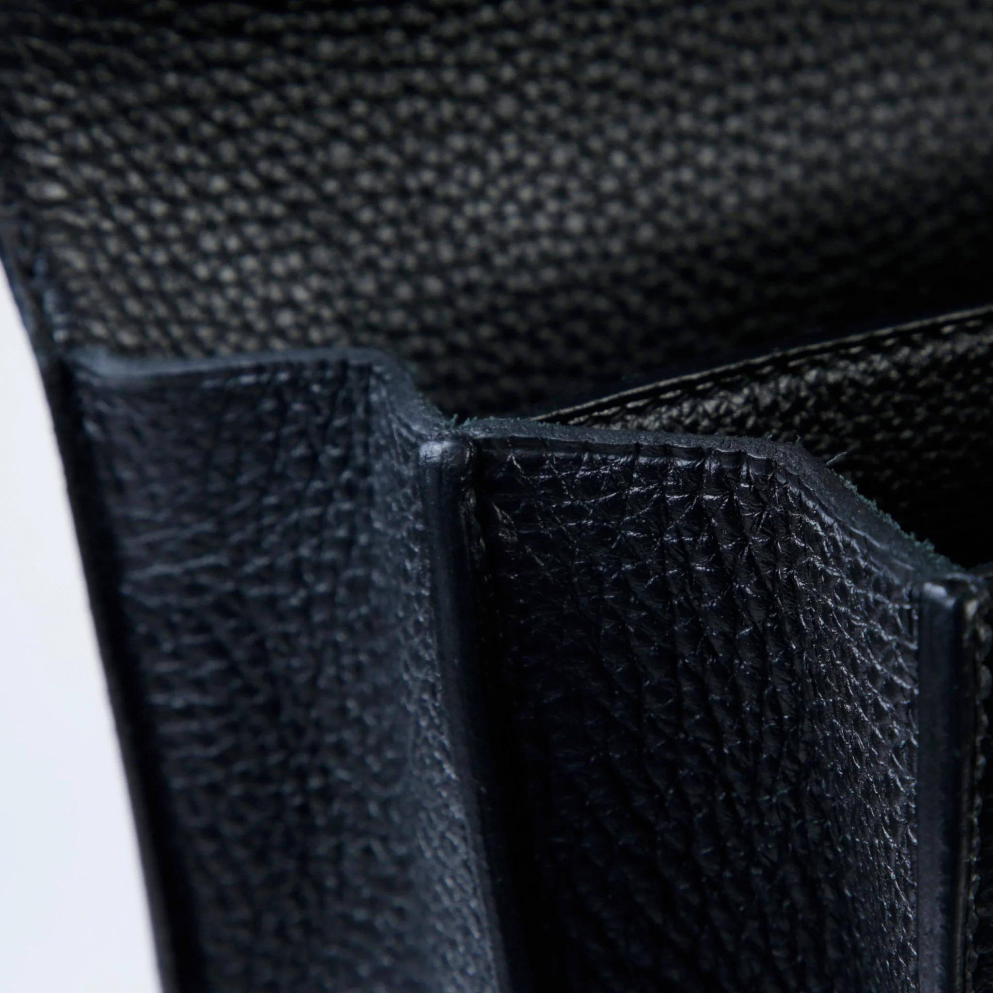 Very Good ( Rank A) HERMÈS Sac a Depeches 38 Noir (89) Togo Palladium hardware Square Q (2013) - 14