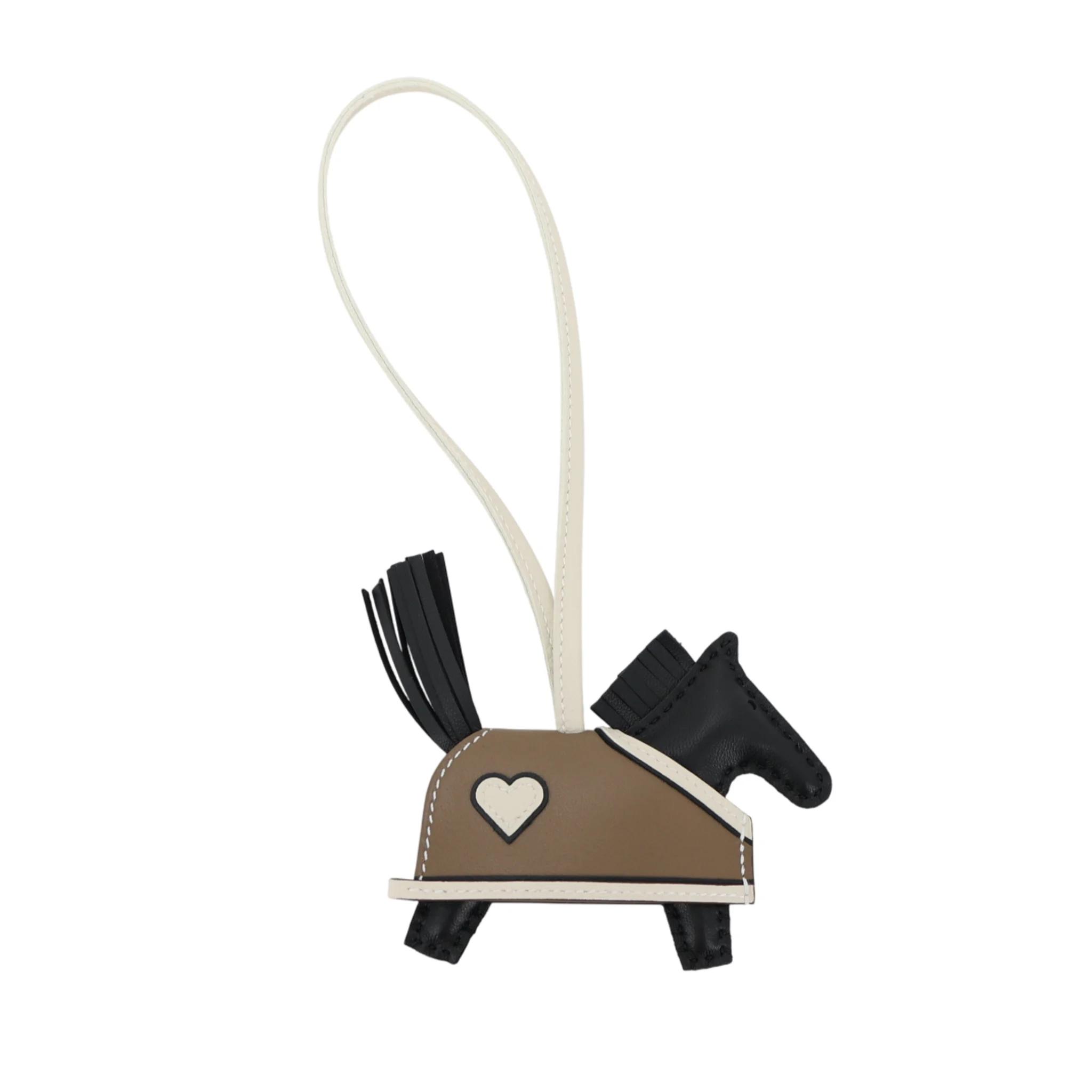 Rodeo Robe au Coeur PM Craie (10) Etoupe (18)