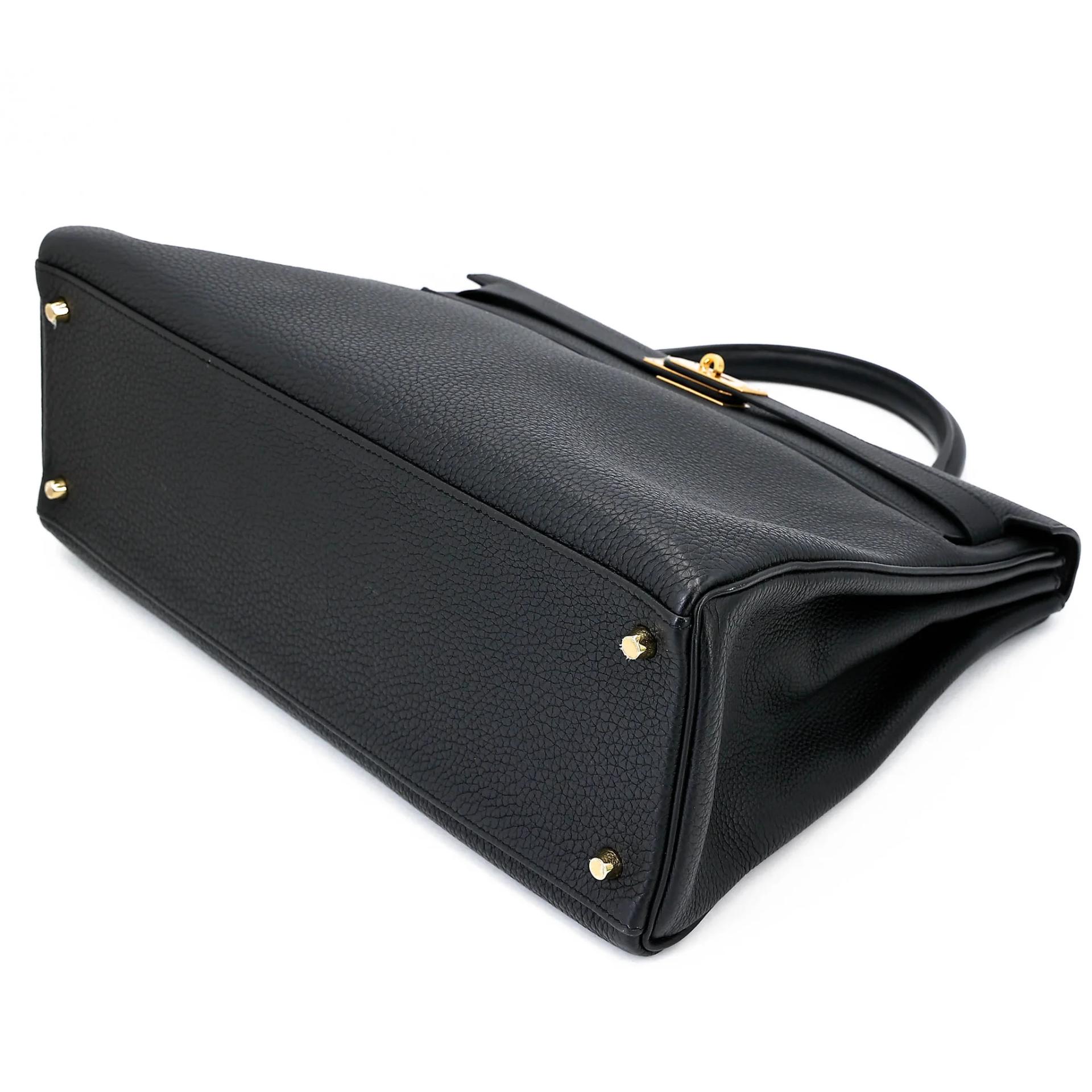 Excellent ( Rank SA ) HERMÈS Kelly 40 Noir (89) Togo Gold hardware A (2017) - 4