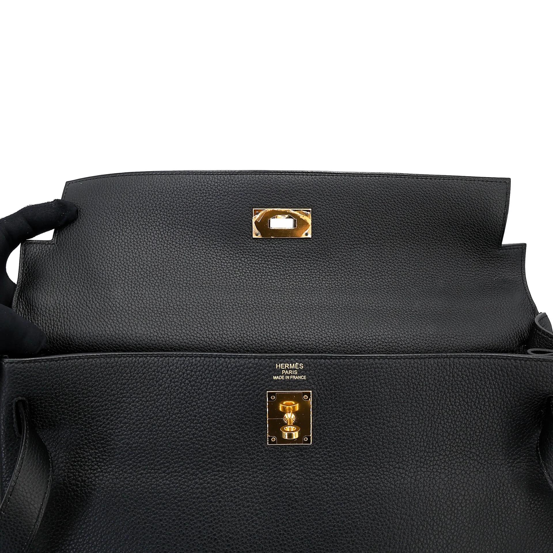 Excellent ( Rank SA ) HERMÈS Kelly 40 Noir (89) Togo Gold hardware A (2017) - 17