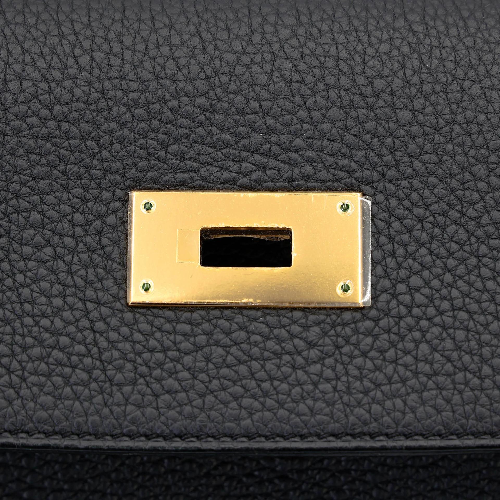 Excellent ( Rank SA ) HERMÈS Kelly 40 Noir (89) Togo Gold hardware A (2017) - 15