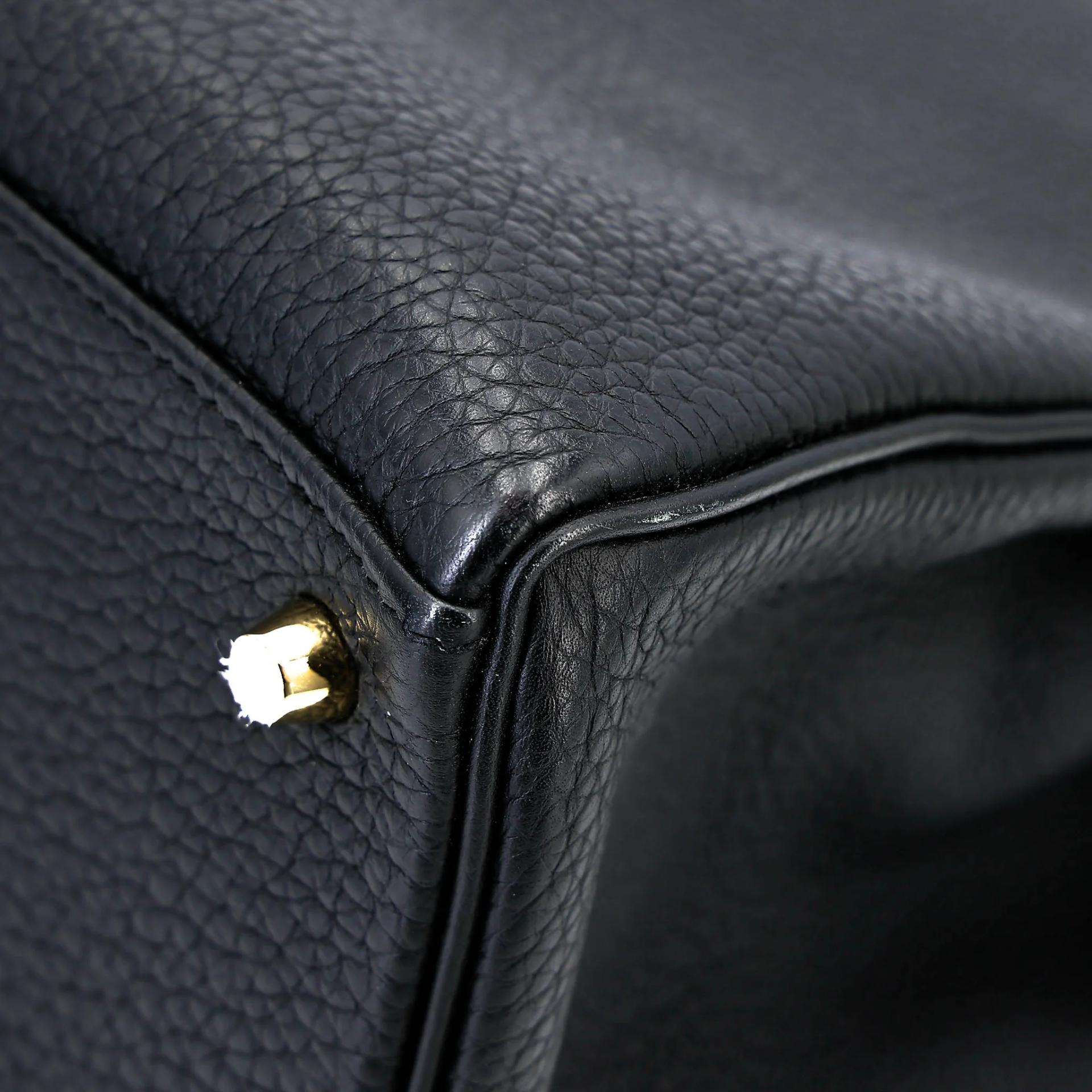 Excellent ( Rank SA ) HERMÈS Kelly 40 Noir (89) Togo Gold hardware A (2017) - 8