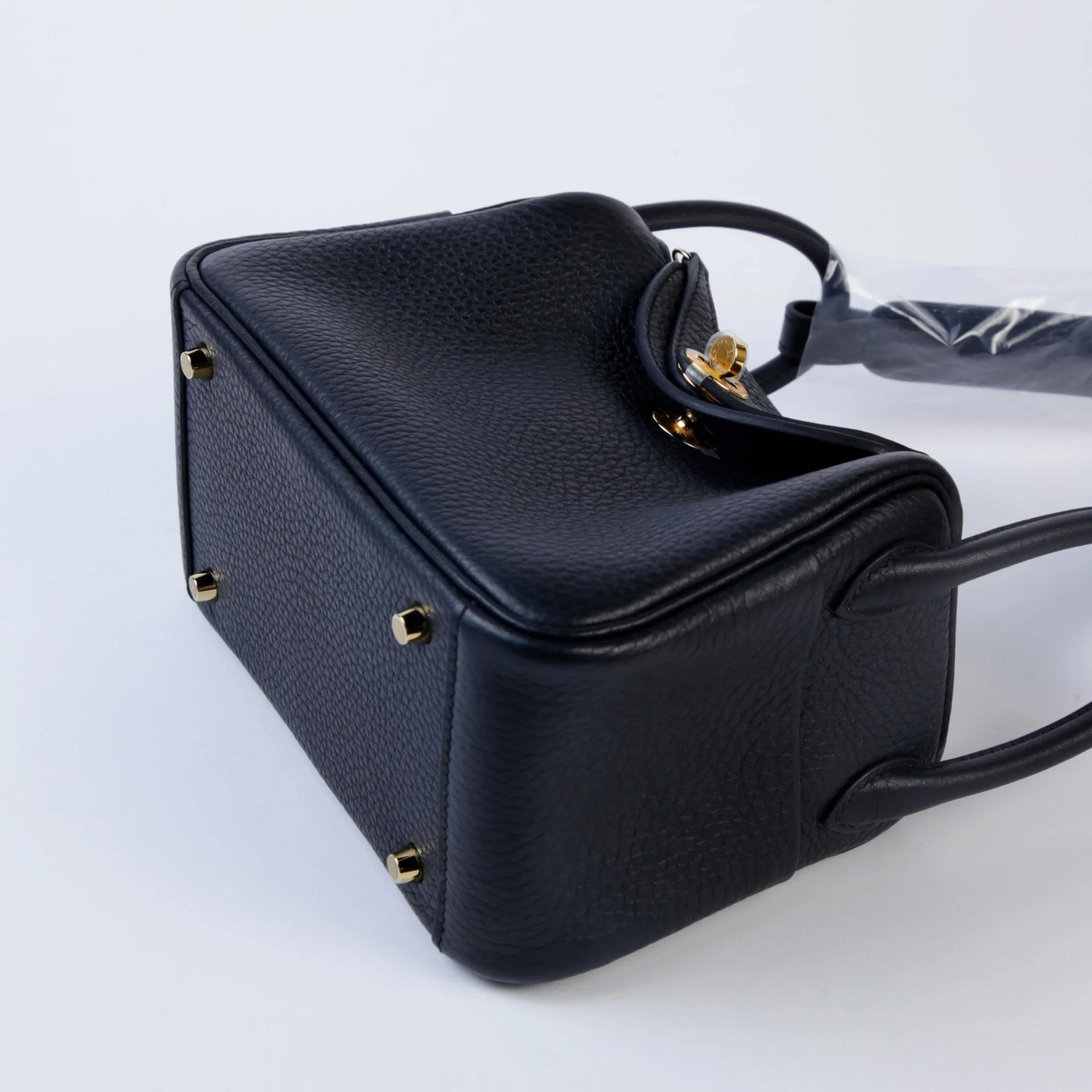 Brand New ( Rank N ) HERMÈS Mini Lindy Noir (89) Clemence Gold hardware G (2026) - 5