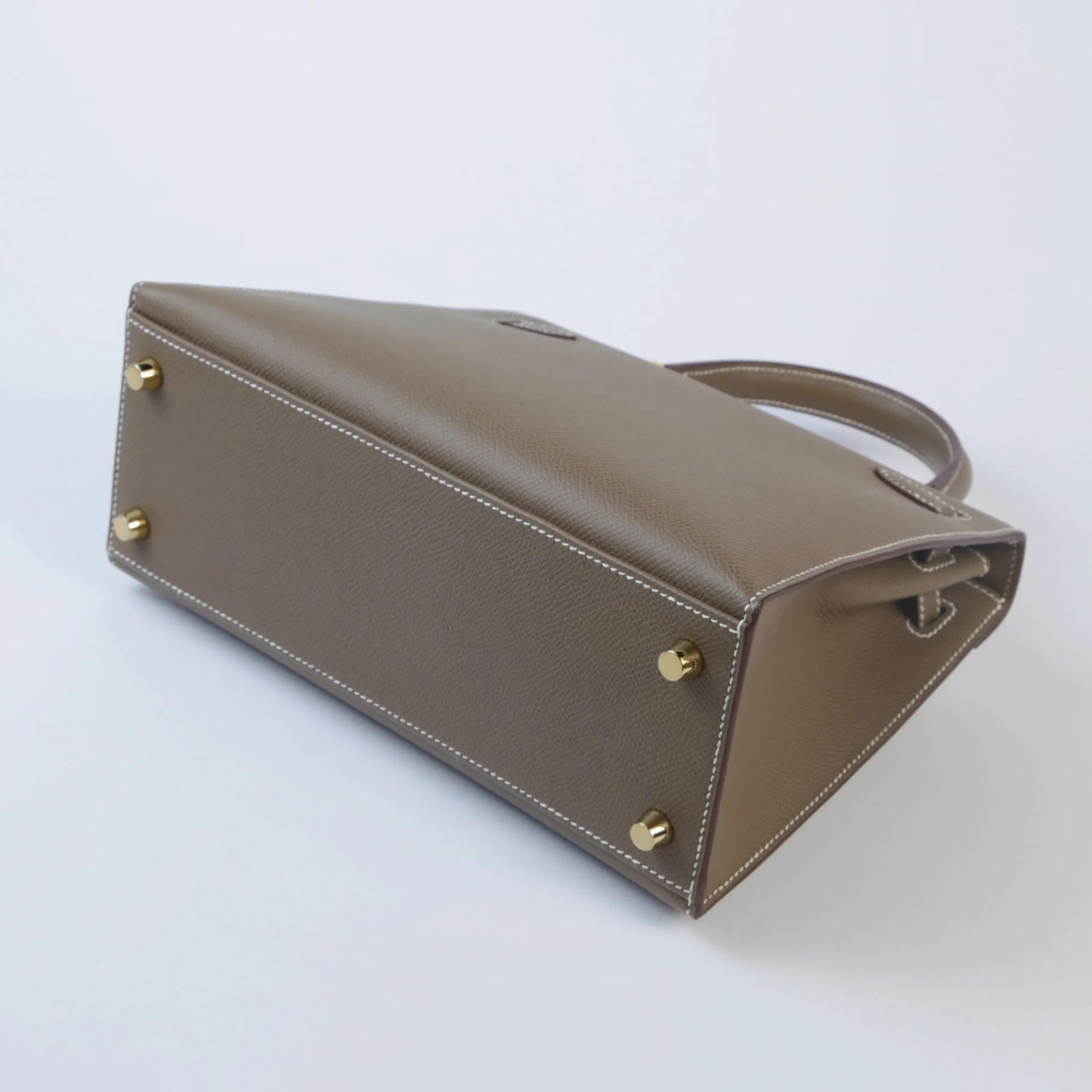 Unused ( Rank NS ) HERMÈS Kelly 25 Sellier Etoupe (18) Epsom Gold hardware U (2022) - 7