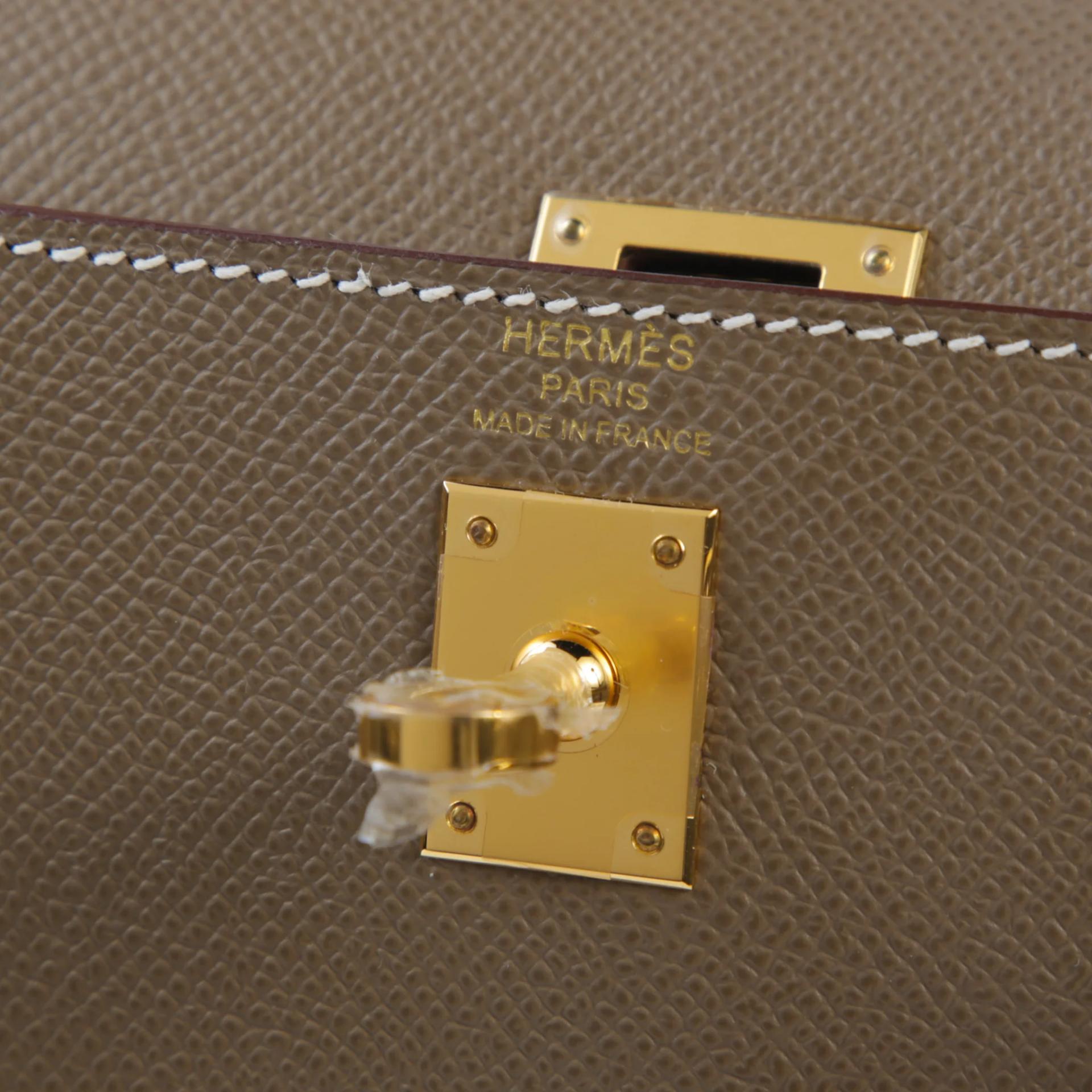 Unused ( Rank NS ) HERMÈS Kelly 25 Sellier Etoupe (18) Epsom Gold hardware U (2022) - 9