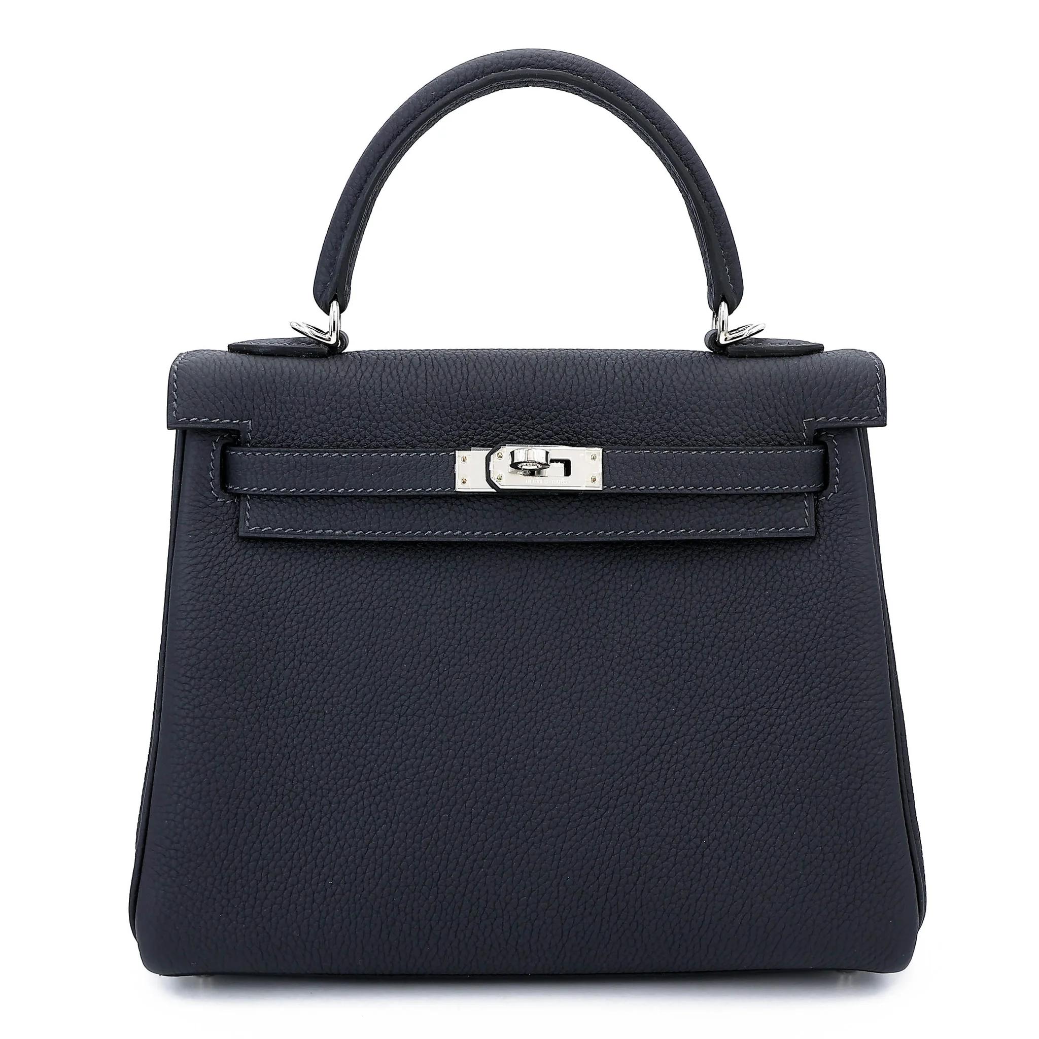 Kelly 25 Caban (3Y)