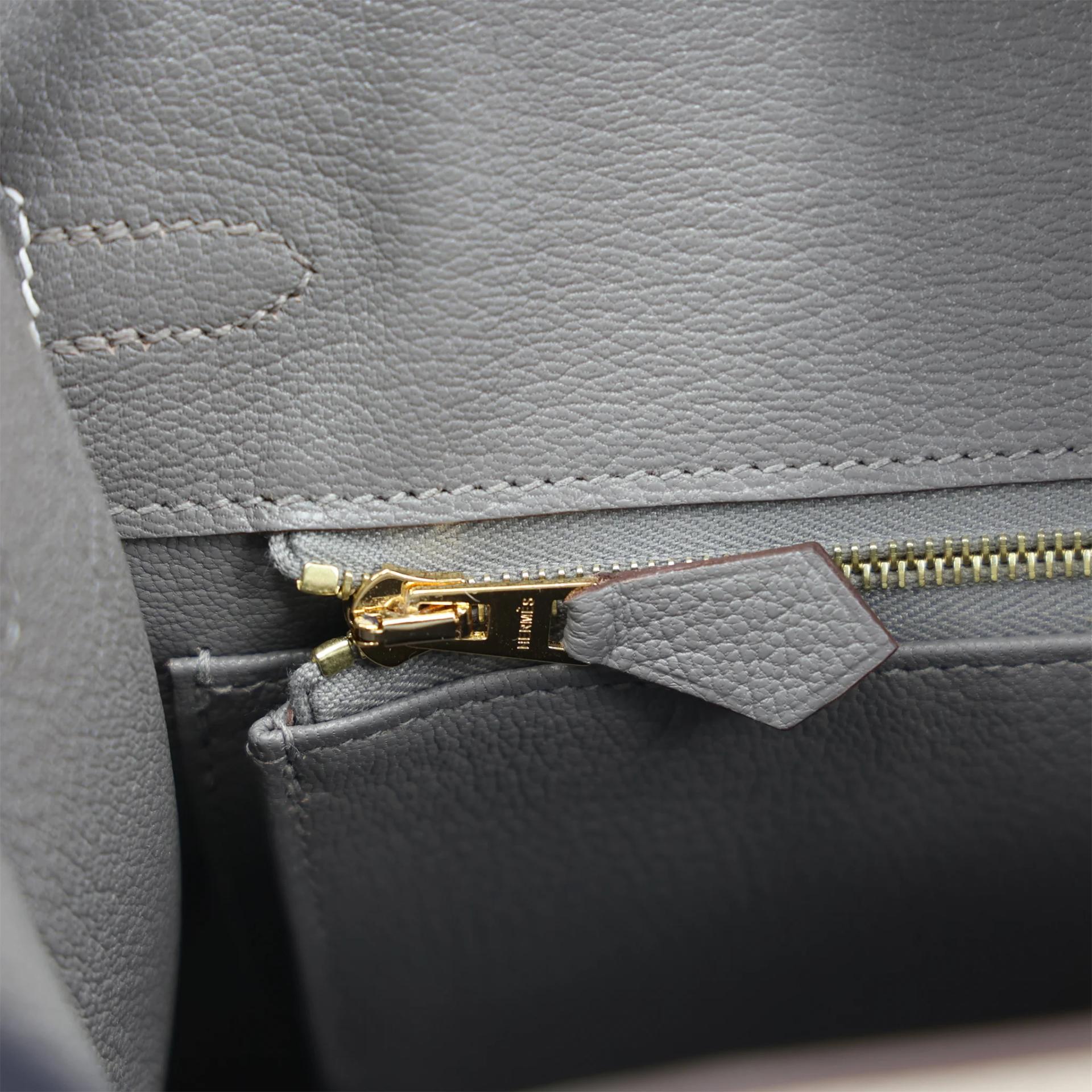 全新 HERMÈS 愛馬仕 馬蹄印定制 Birkin 25 外縫 10 奶昔白 Craie 0L Gris Meyer 積雨雲灰 Epsom牛皮 拉絲金扣 K刻 2025年 - 14