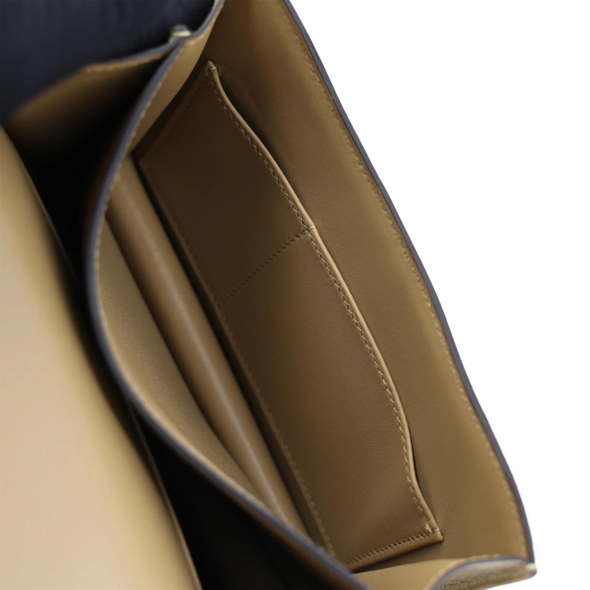 Brand New ( Rank N ) HERMÈS Constance Mini 19 Mirror Poussiere (1C) Epsom Gold hardware K (2025) - 14