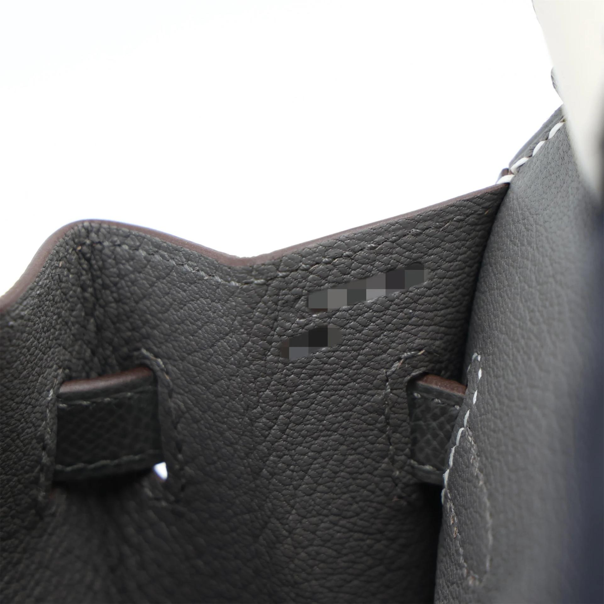 全新 HERMÈS 愛馬仕 馬蹄印定制 Birkin 25 外縫 10 奶昔白 Craie 0L Gris Meyer 積雨雲灰 Epsom牛皮 拉絲金扣 K刻 2025年 - 16