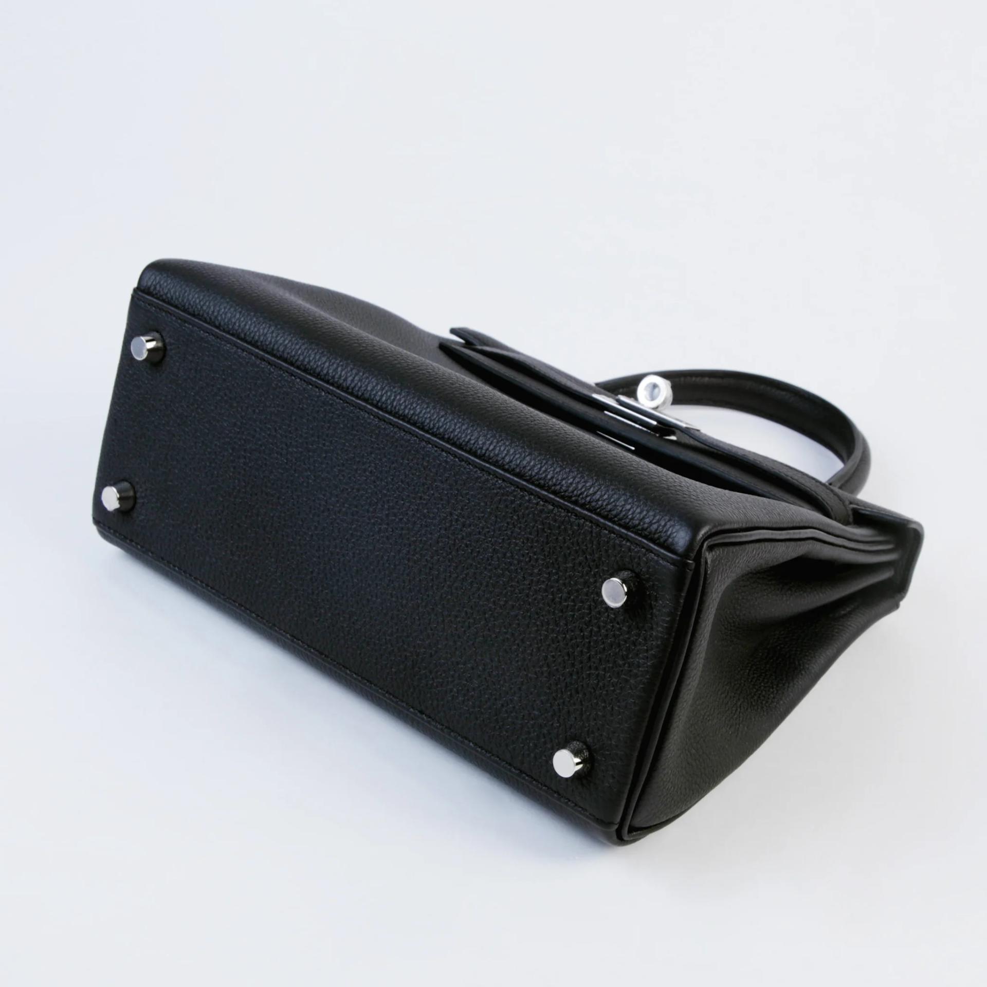Brand New ( Rank N ) HERMÈS Kelly 25 Noir (89) Togo Palladium hardware G (2026) - 5