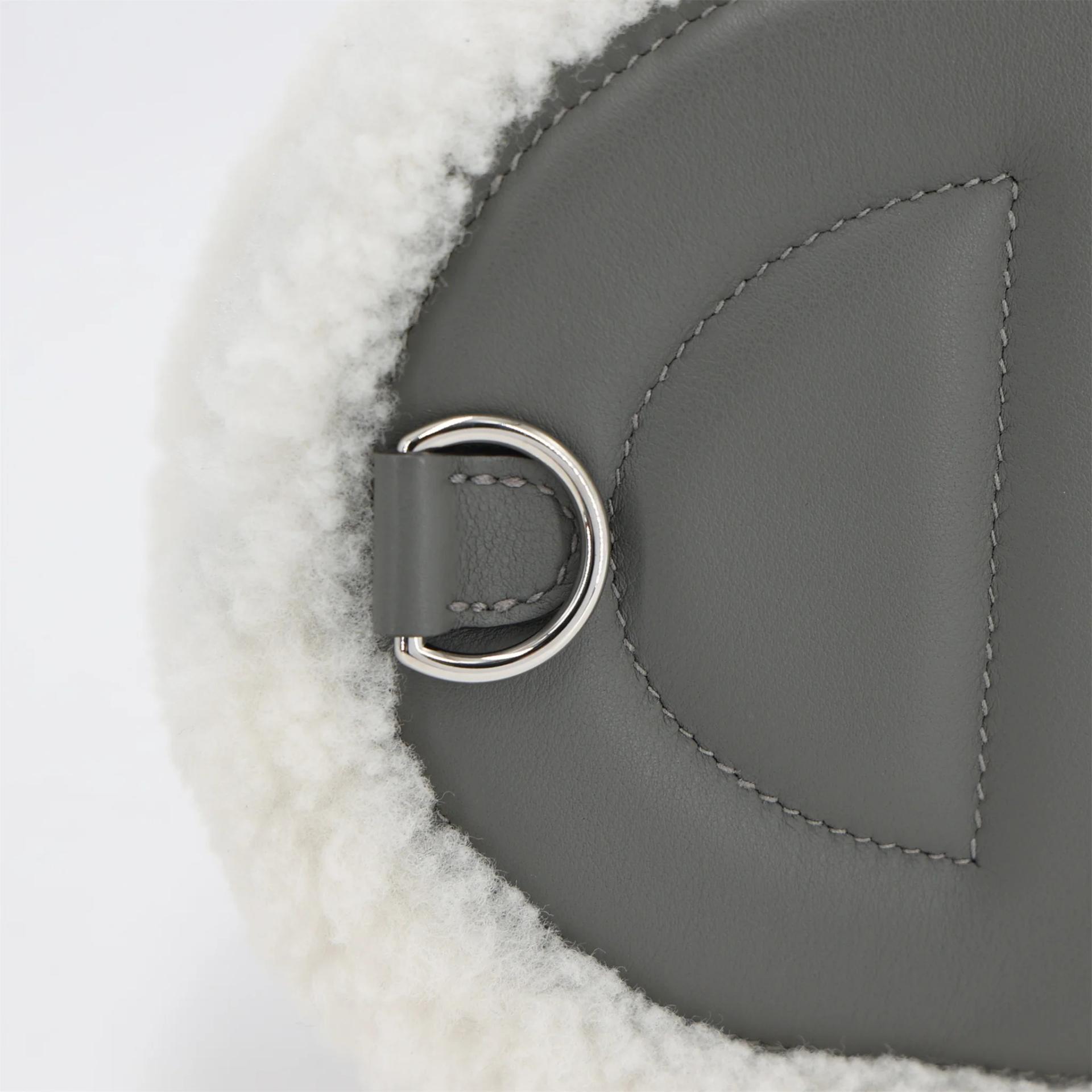 Excellent ( Rank SA ) HERMÈS In-The-Loop belt bag Gris Meyer (0L) Merino Wool Swift Palladium hardware W (2024) - 8