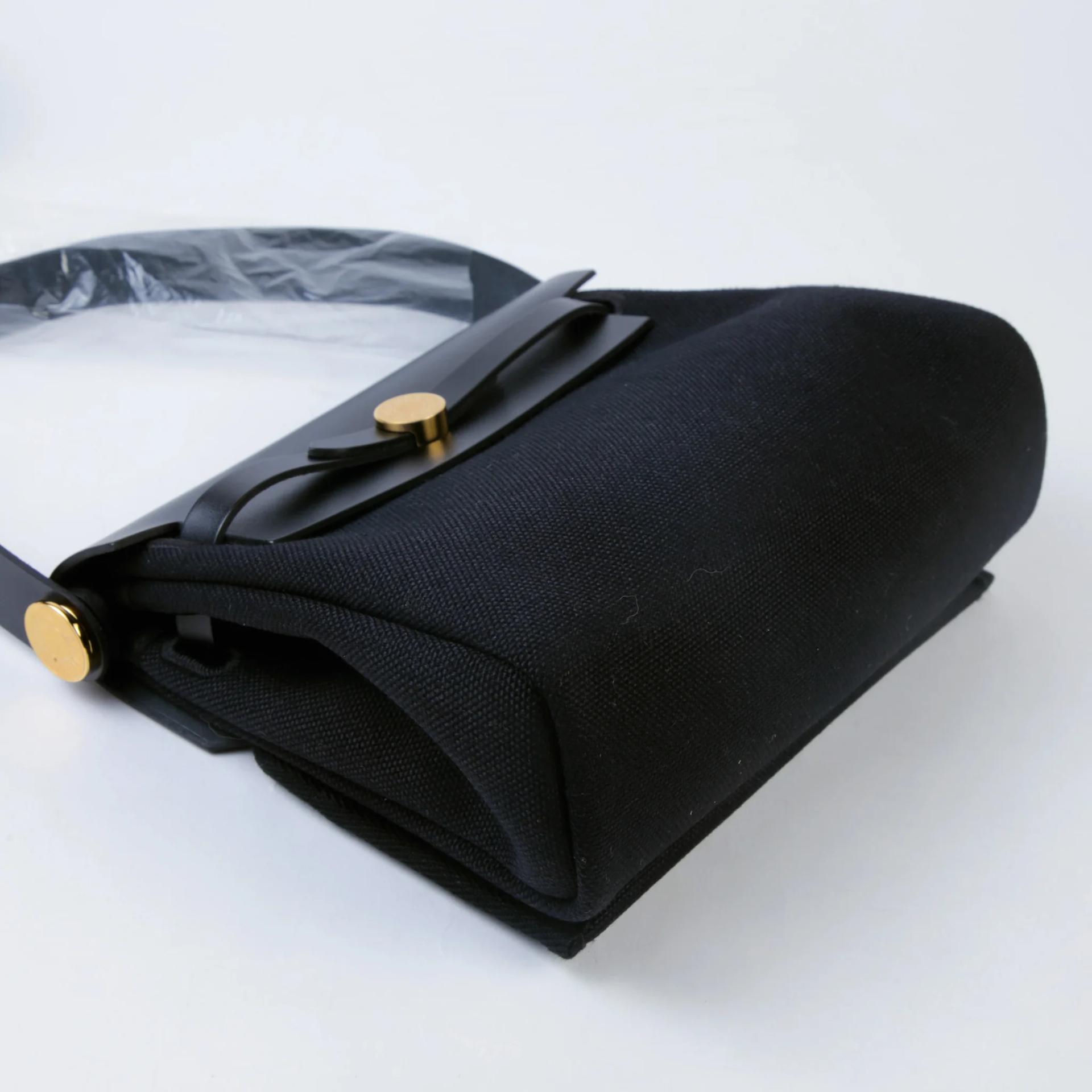 Unused ( Rank NS ) HERMÈS Herbag Zip Mini 20 Noir (89) Vache Hunter Canvas Gold hardware K (2025) - 4