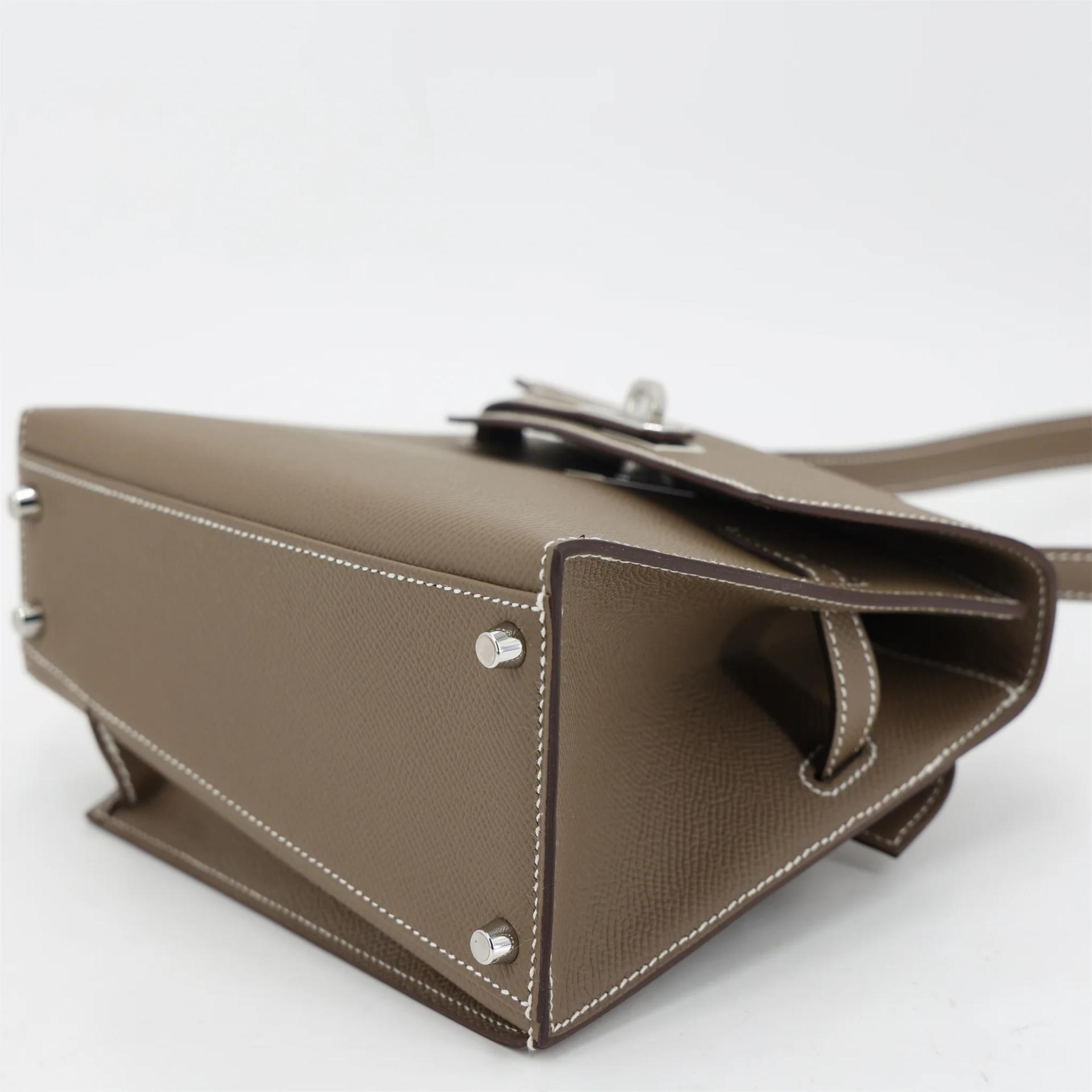 未使用保存品 HERMÈS 愛馬仕 限量收藏款 Kelly 20 en Desordre 18 大象灰 Etoupe Epsom牛皮 銀扣 U刻 2022年 - 5