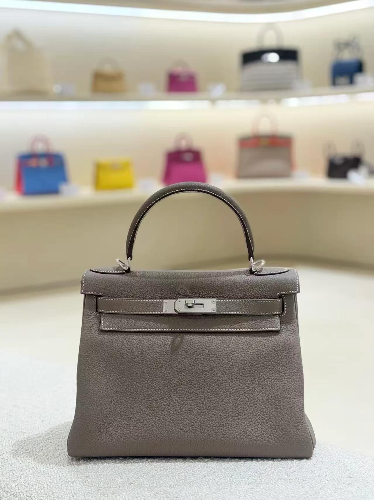 Excellent ( Rank SA ) HERMÈS Kelly 28 Etoupe (18) Togo Palladium hardware U (2022) - 5