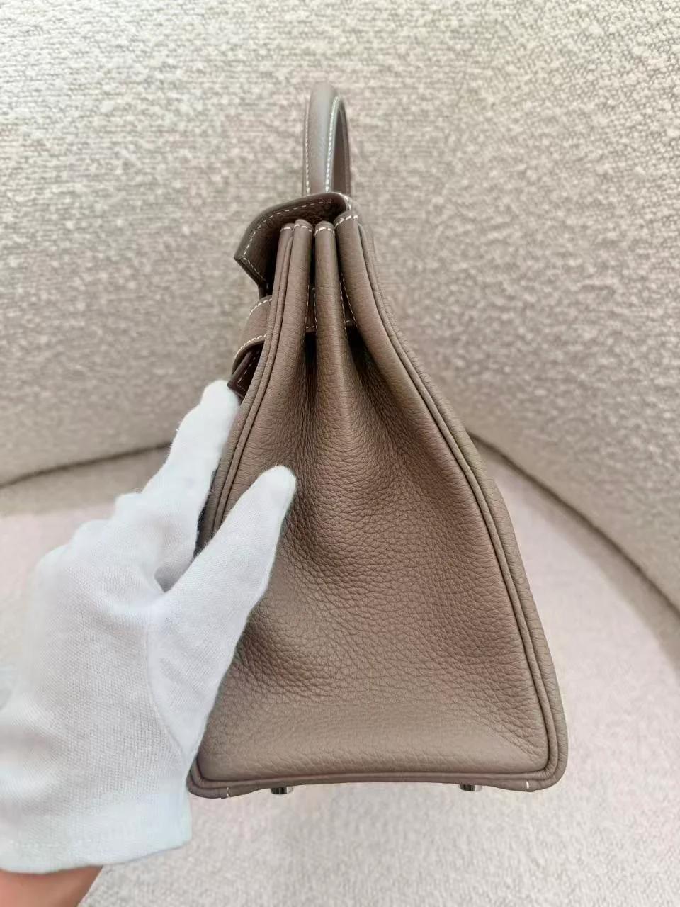 Excellent ( Rank SA ) HERMÈS Kelly 28 Etoupe (18) Togo Palladium hardware U (2022) - 12