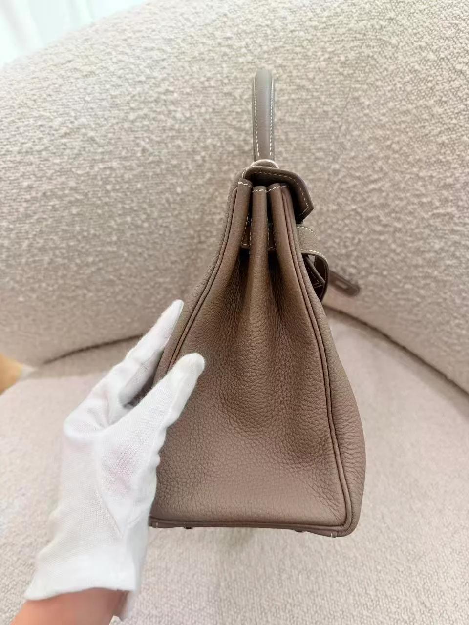 Excellent ( Rank SA ) HERMÈS Kelly 28 Etoupe (18) Togo Palladium hardware U (2022) - 11