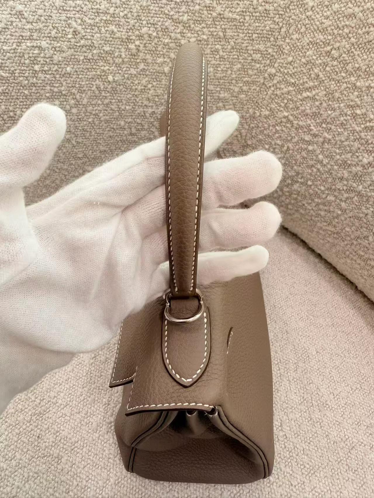Excellent ( Rank SA ) HERMÈS Kelly 28 Etoupe (18) Togo Palladium hardware U (2022) - 21