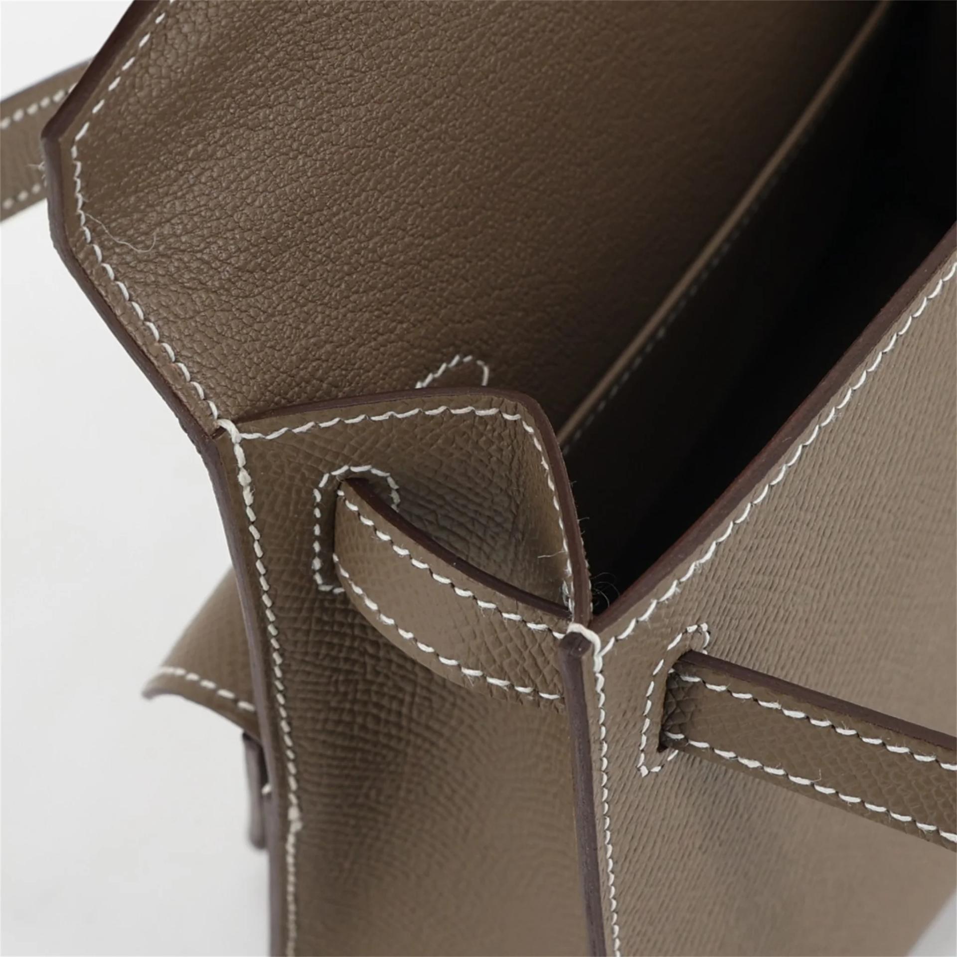 未使用保存品 HERMÈS 愛馬仕 限量收藏款 Kelly 20 en Desordre 18 大象灰 Etoupe Epsom牛皮 銀扣 U刻 2022年 - 12