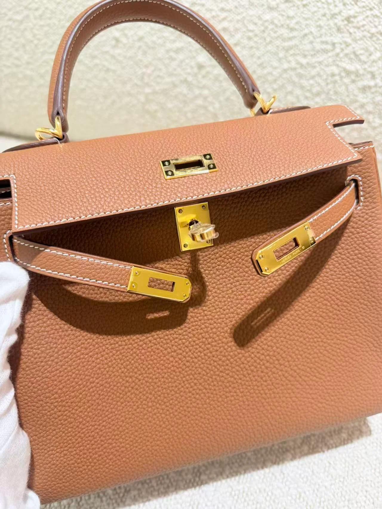 Unused ( Rank NS ) HERMÈS Kelly 25 Gold (37) Togo Gold hardware K (2025) - 15