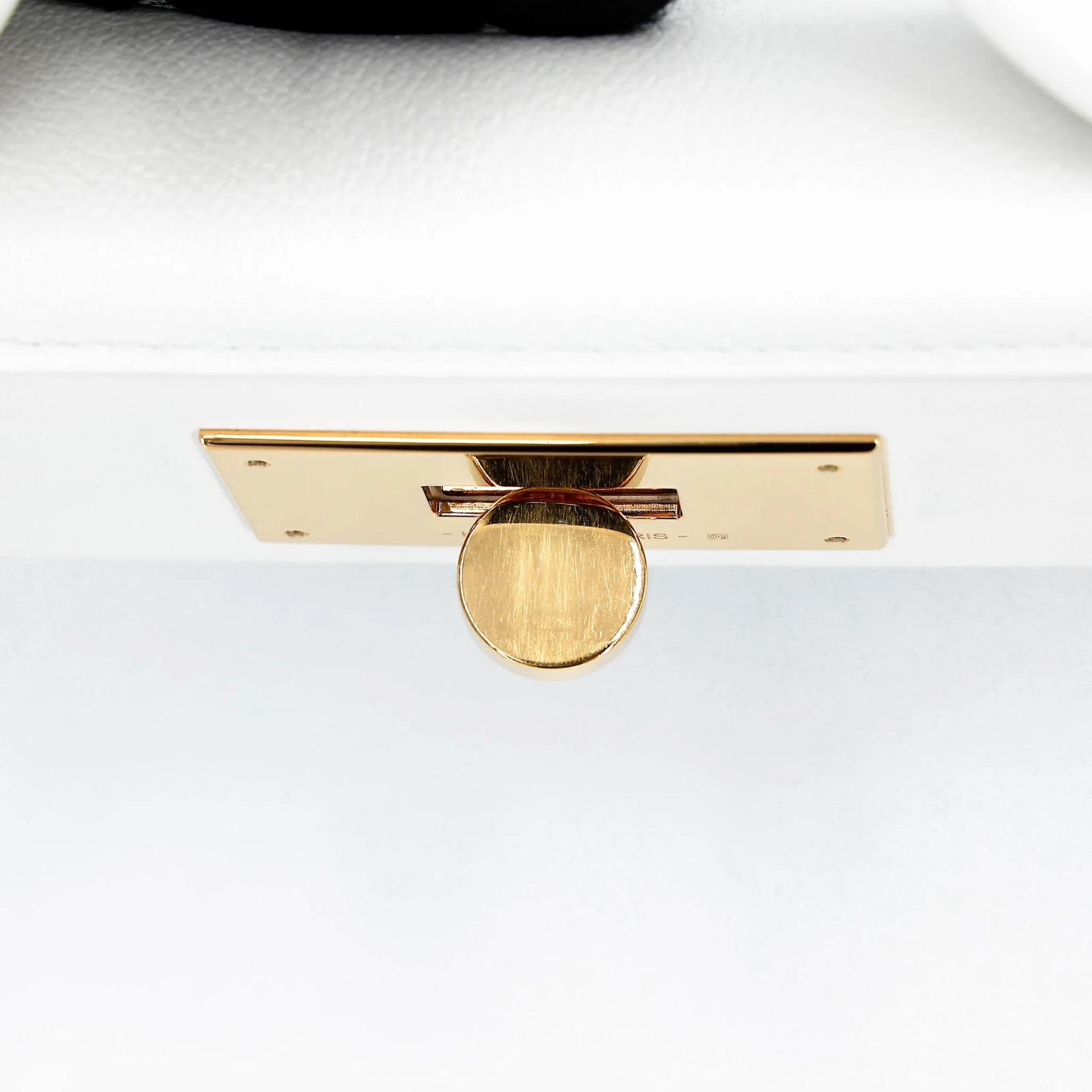 Very Good ( Rank A) HERMÈS 24/24 - 21 mini White (01) Evercolor Swift Gold hardware W (2024) - 13