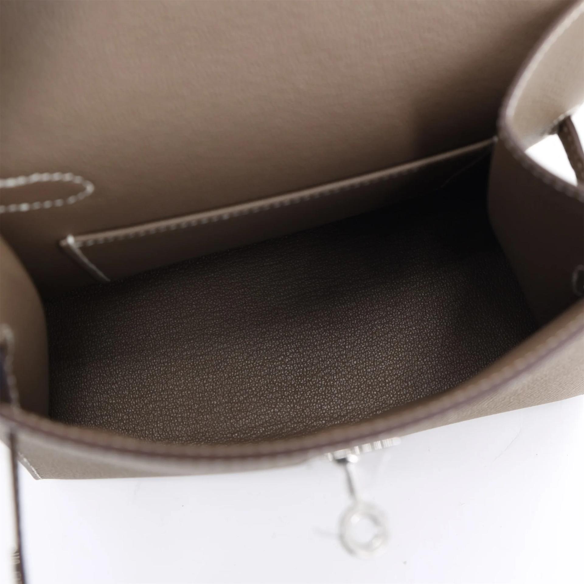 未使用保存品 HERMÈS 愛馬仕 限量收藏款 Kelly 20 en Desordre 18 大象灰 Etoupe Epsom牛皮 銀扣 U刻 2022年 - 11