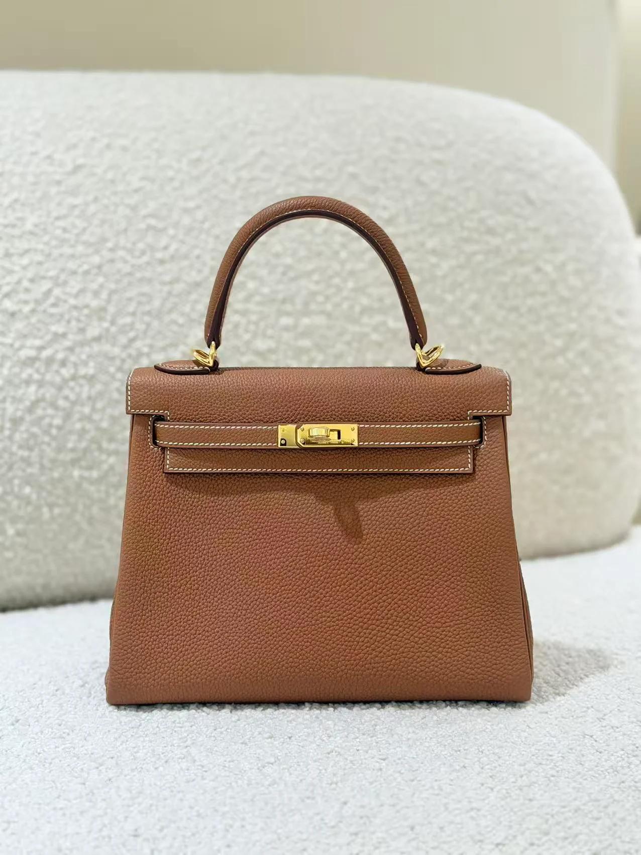 Unused ( Rank NS ) HERMÈS Kelly 25 Gold (37) Togo Gold hardware K (2025) - 4