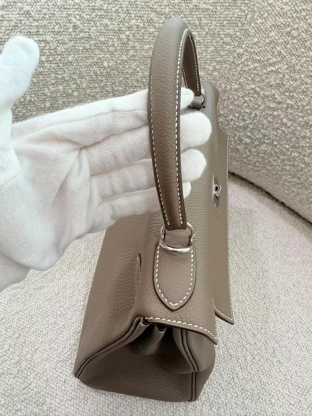 Excellent ( Rank SA ) HERMÈS Kelly 28 Etoupe (18) Togo Palladium hardware U (2022) - 20