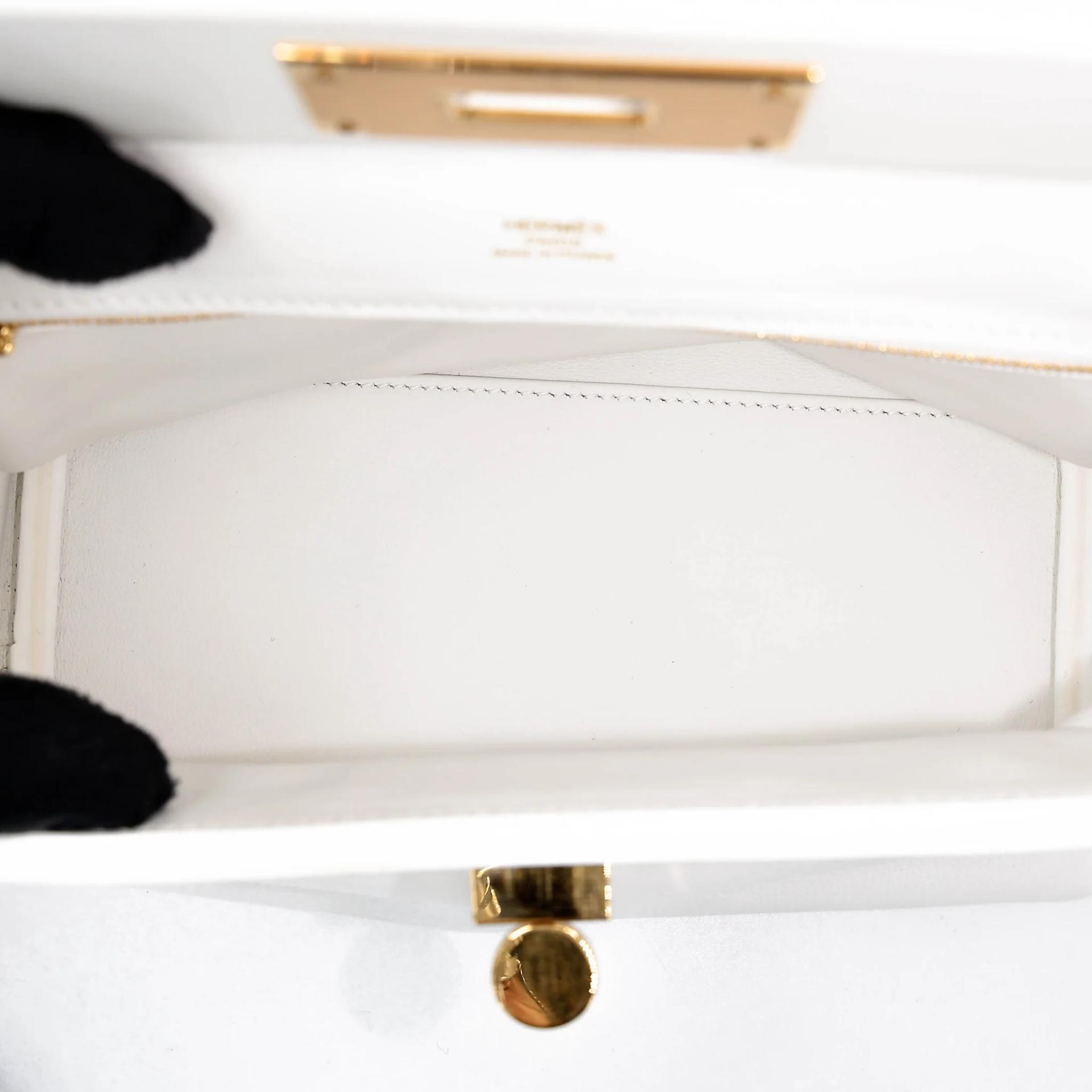 Very Good ( Rank A) HERMÈS 24/24 - 21 mini White (01) Evercolor Swift Gold hardware W (2024) - 24