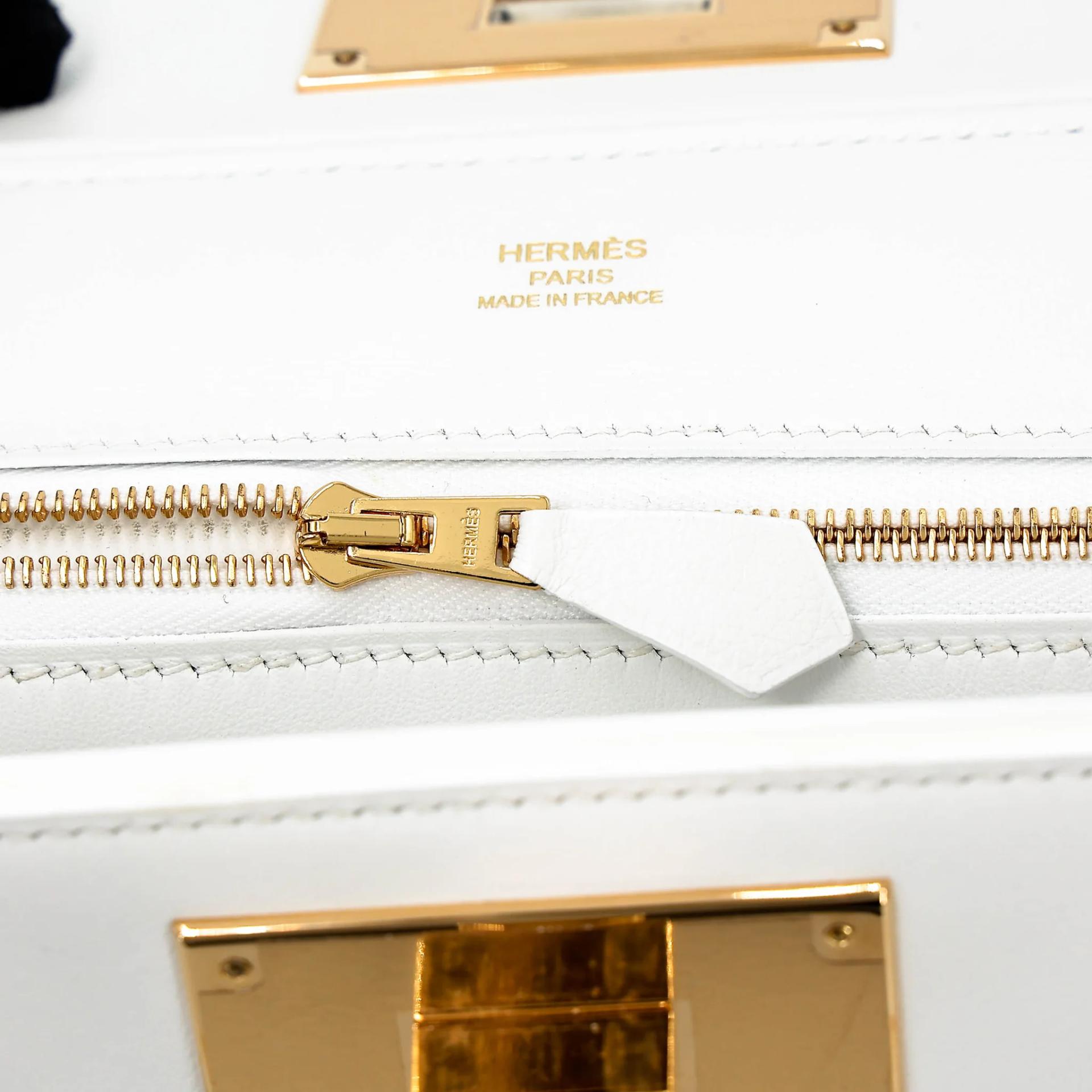 Very Good ( Rank A) HERMÈS 24/24 - 21 mini White (01) Evercolor Swift Gold hardware W (2024) - 19