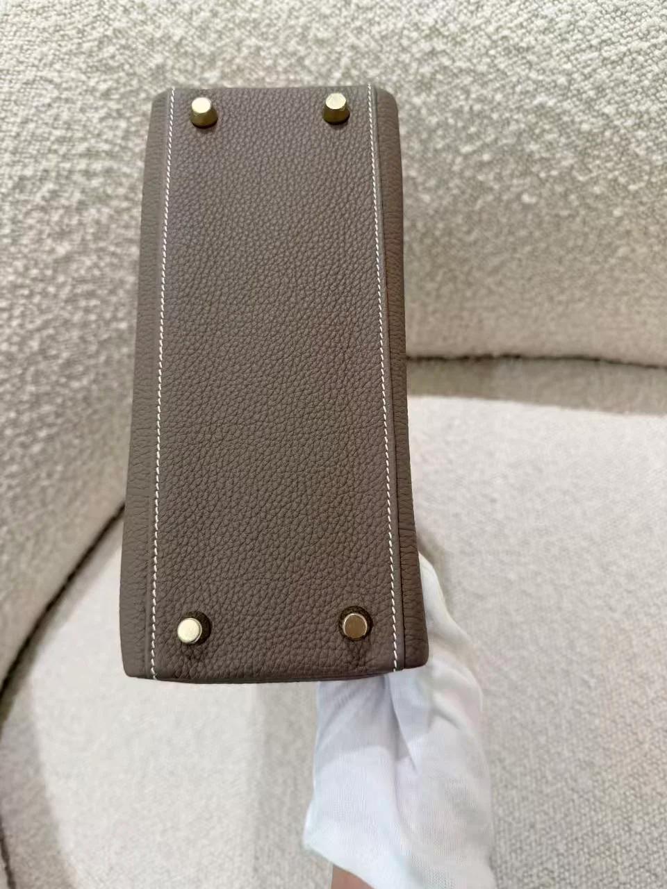 Brand New ( Rank N ) HERMÈS Kelly 25 Etoupe (18) Togo Gold hardware G (2026) - 12