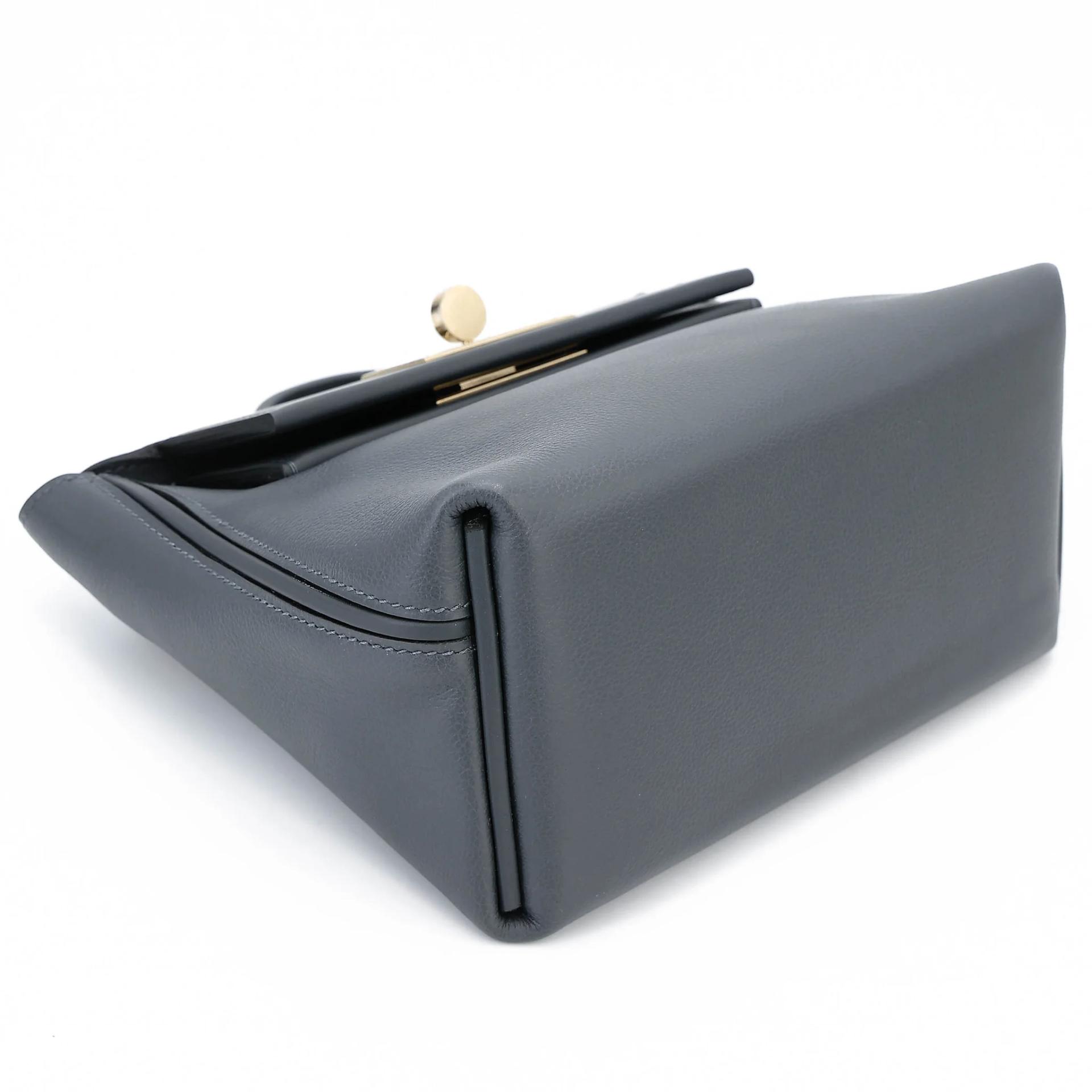 Unused ( Rank NS ) HERMÈS 24/24 - 21 mini Gris misty (H0) Evercolor Swift Permabrass hardware W (2024) - 5