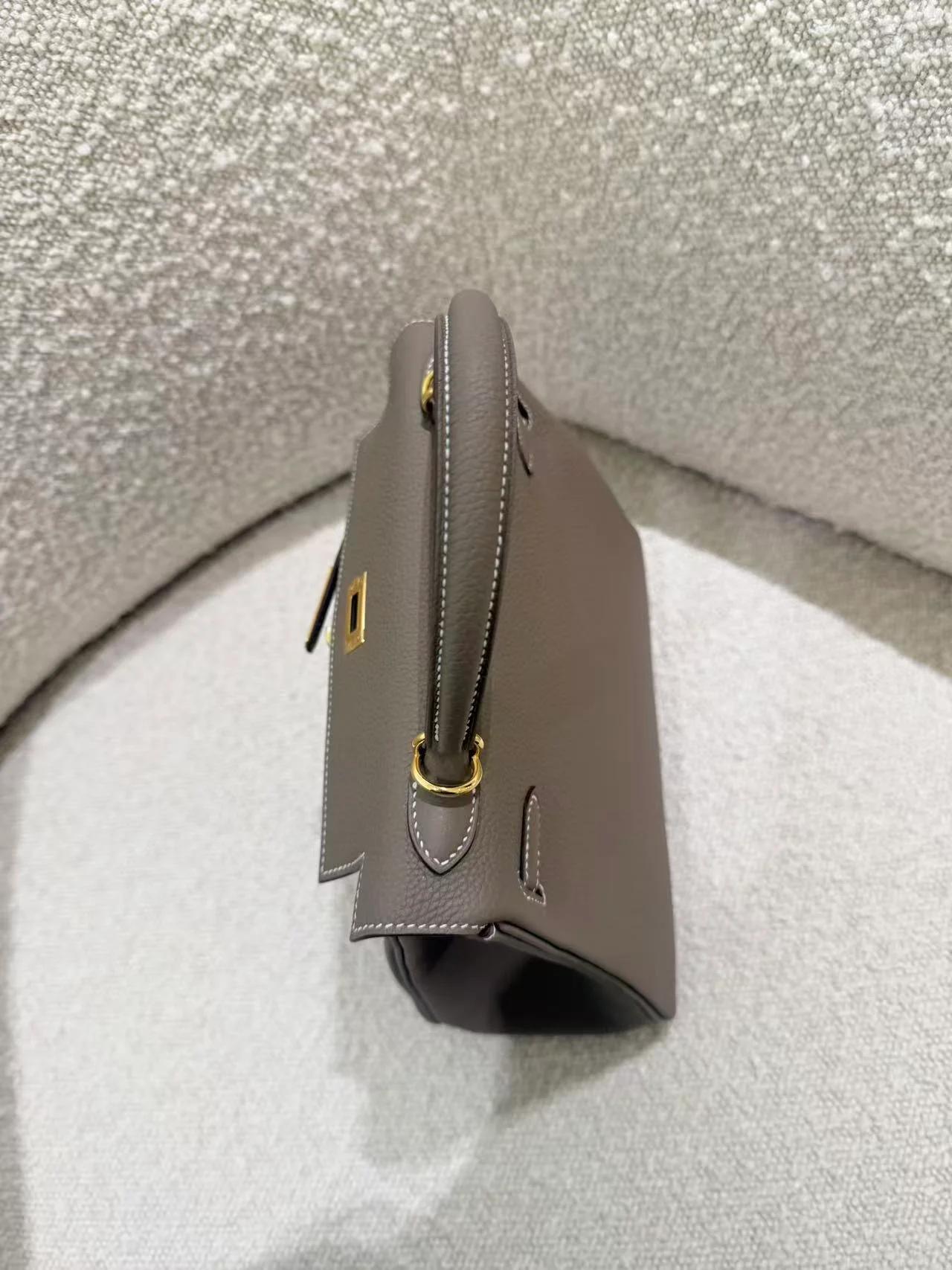 Brand New ( Rank N ) HERMÈS Kelly 25 Etoupe (18) Togo Gold hardware G (2026) - 9