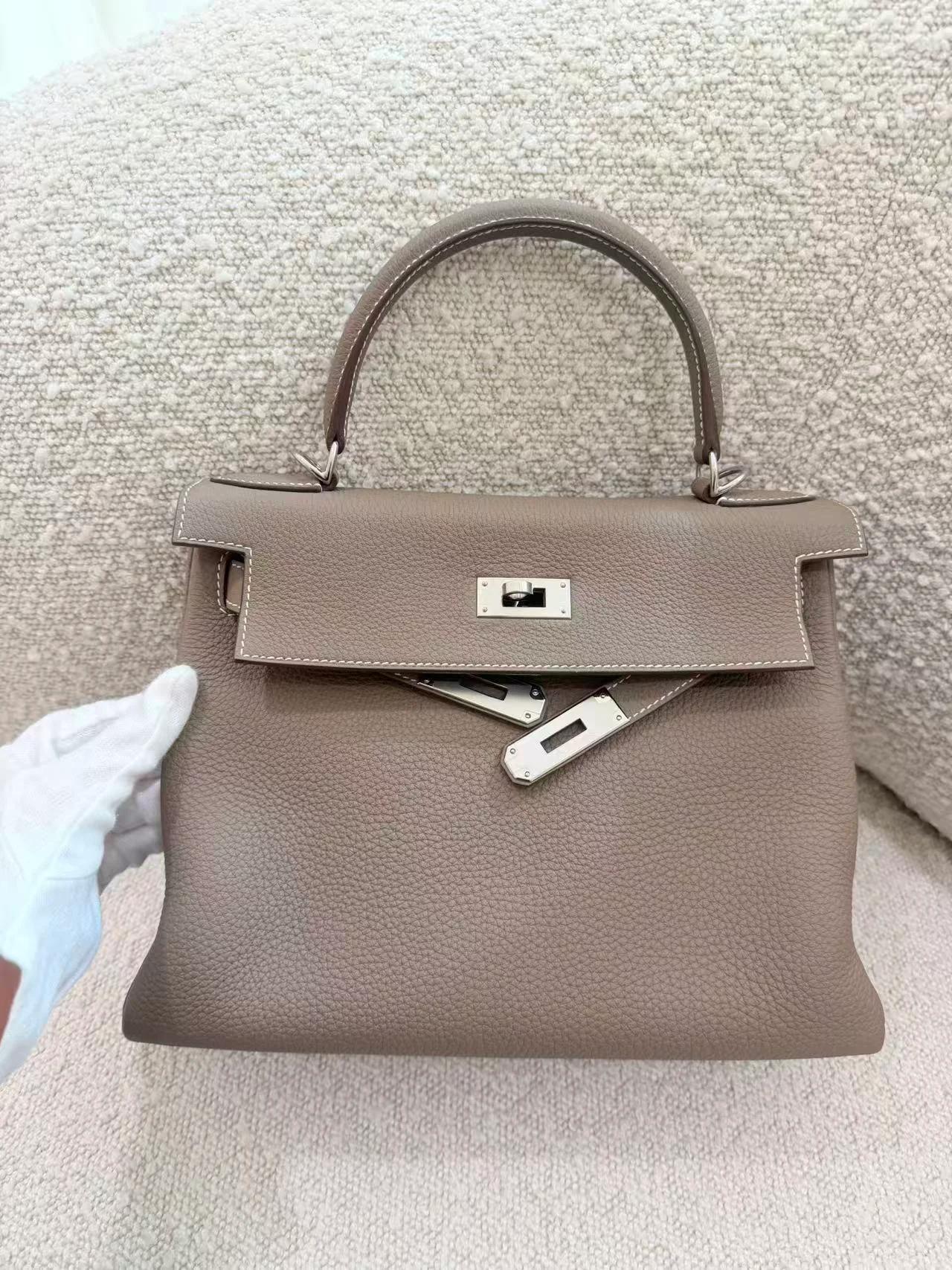 Excellent ( Rank SA ) HERMÈS Kelly 28 Etoupe (18) Togo Palladium hardware U (2022) - 6