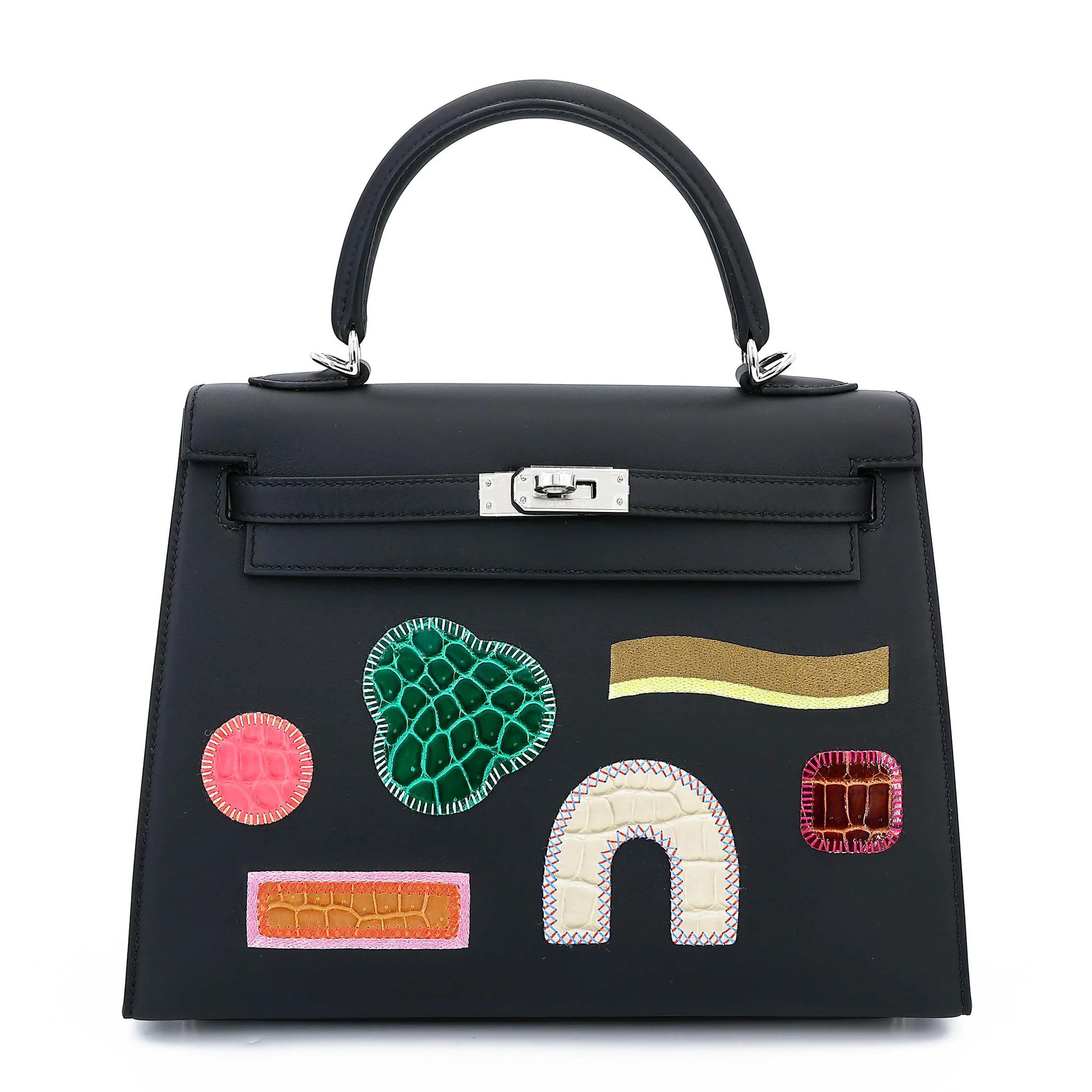 Kelly 25 Sellier Broderie Colla Noir (89) Bougainvillea (A5) Vert Emeraude (6Q) Tabac Camel (24) Beton (8L) Terre (4D)