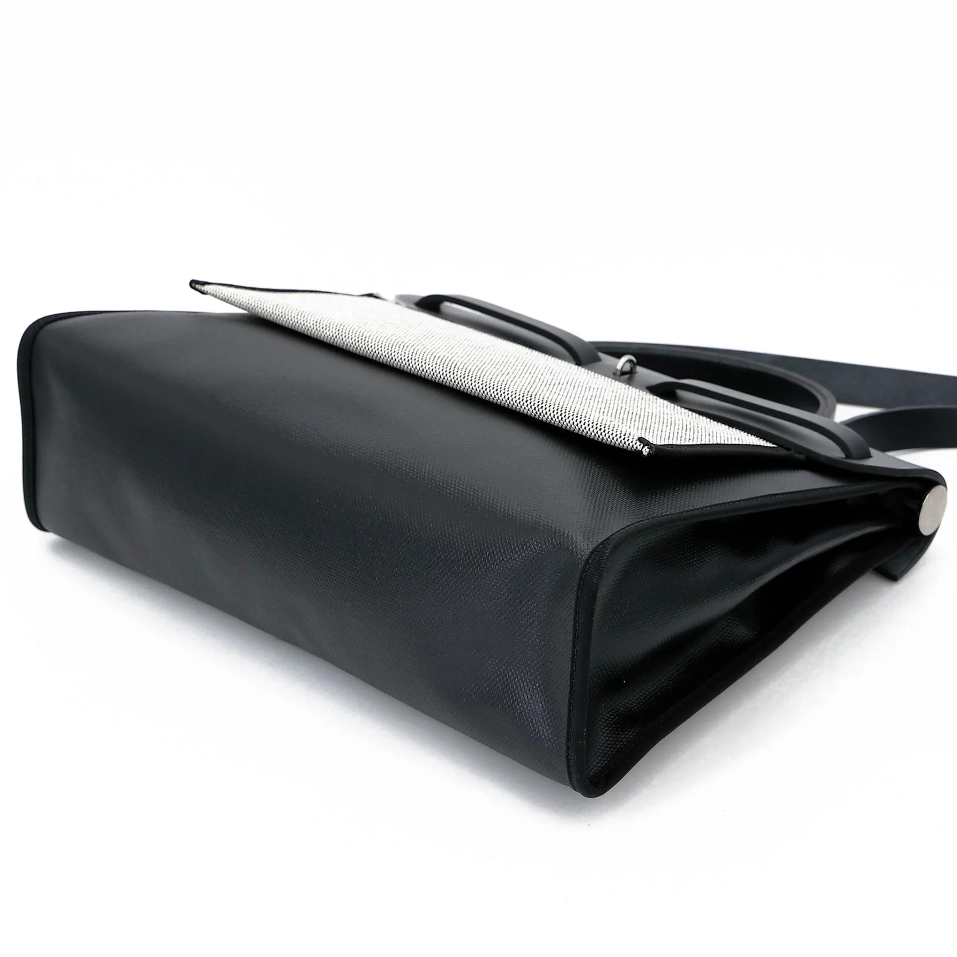 Excellent ( Rank SA ) HERMÈS Herbag PM Noir (89) Toile Berline canvas Vache Hunter Palladium hardware Z (2021) - 7
