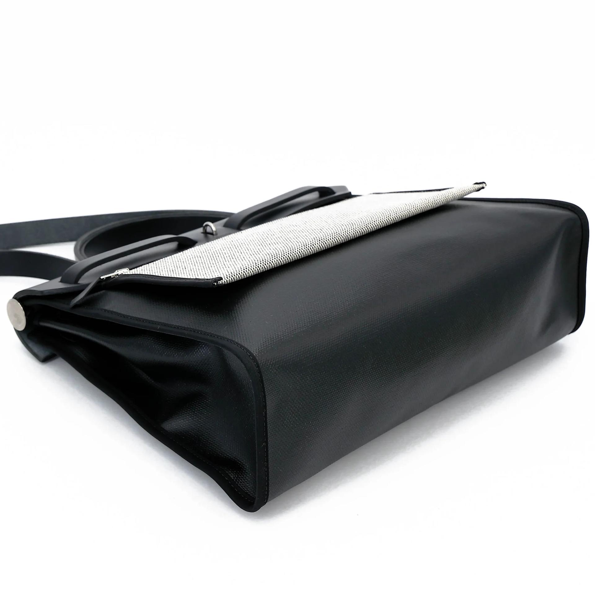 Excellent ( Rank SA ) HERMÈS Herbag PM Noir (89) Toile Berline canvas Vache Hunter Palladium hardware Z (2021) - 8