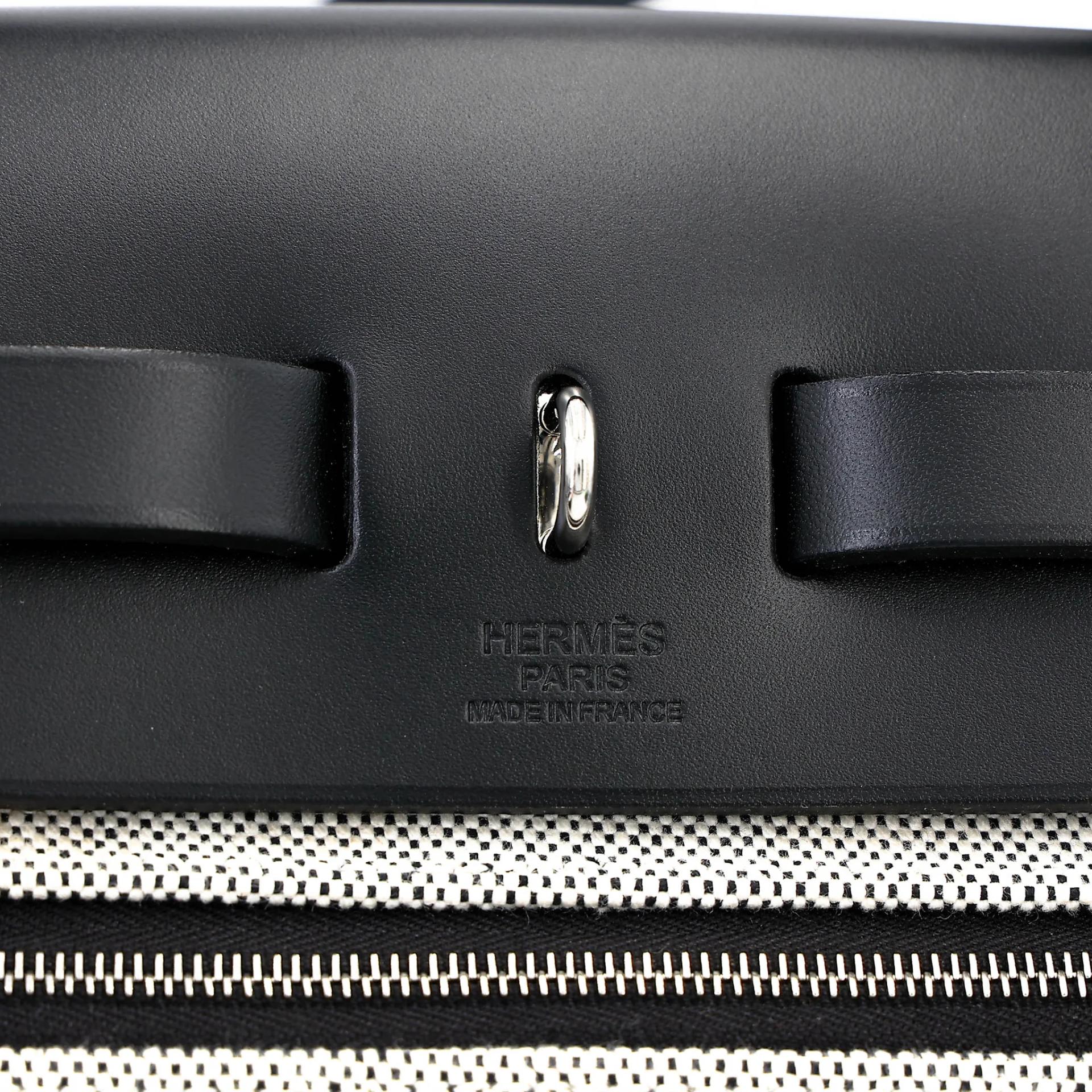 Excellent ( Rank SA ) HERMÈS Herbag PM Noir (89) Toile Berline canvas Vache Hunter Palladium hardware Z (2021) - 10