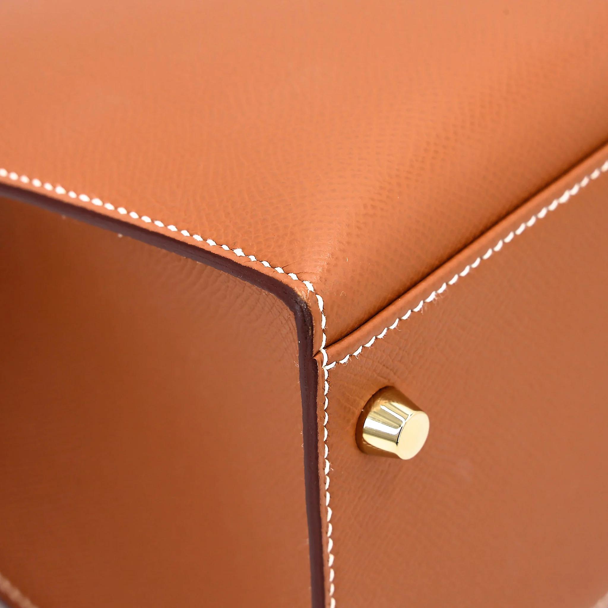 Very Good ( Rank A) HERMÈS Kelly 32 Sellier Gold (37) Epsom Gold hardware B (2023) - 9
