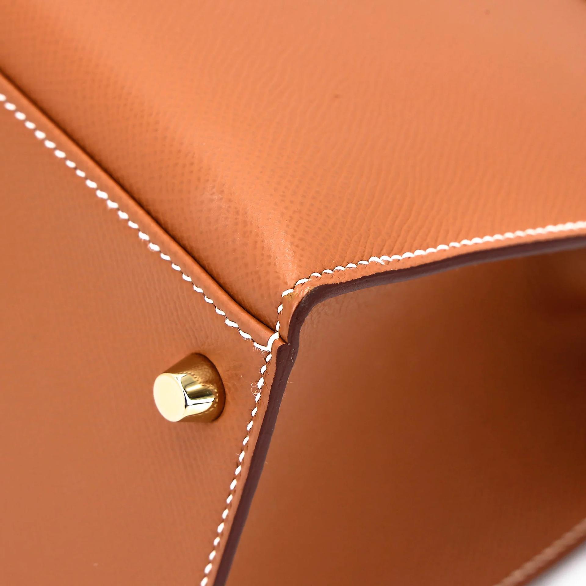 Very Good ( Rank A) HERMÈS Kelly 32 Sellier Gold (37) Epsom Gold hardware B (2023) - 8