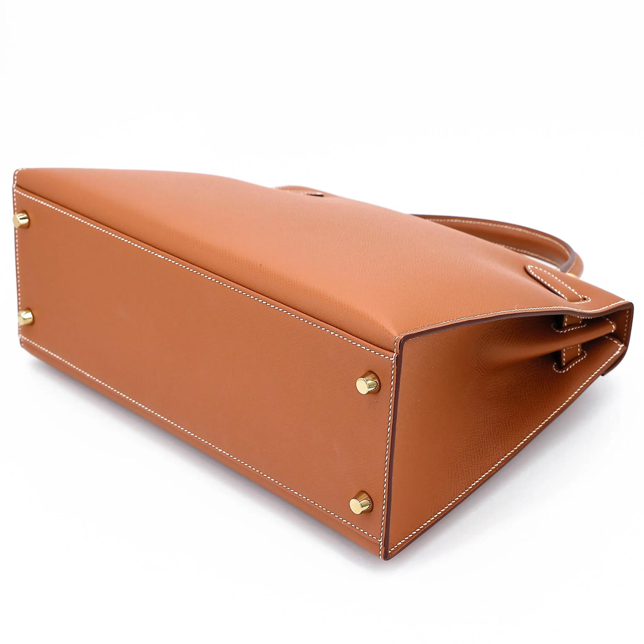 Very Good ( Rank A) HERMÈS Kelly 32 Sellier Gold (37) Epsom Gold hardware B (2023) - 6