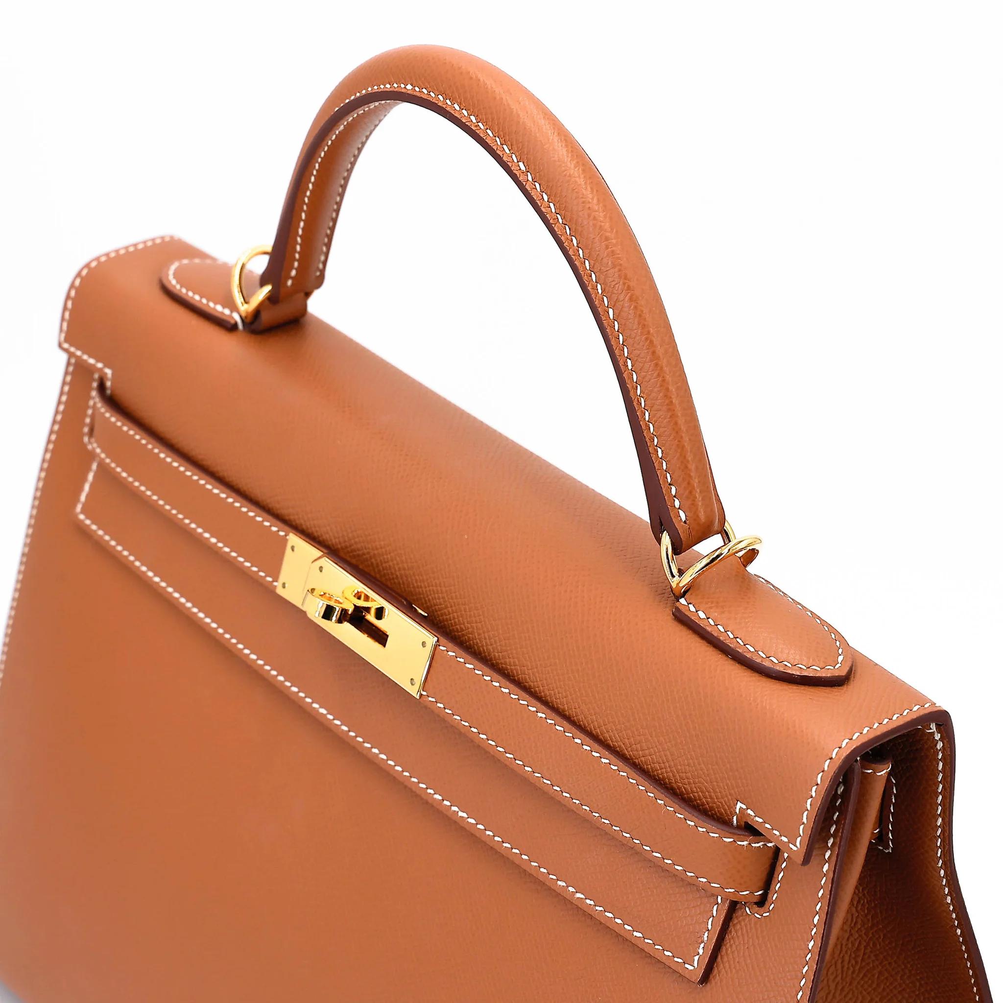 Very Good ( Rank A) HERMÈS Kelly 32 Sellier Gold (37) Epsom Gold hardware B (2023) - 3