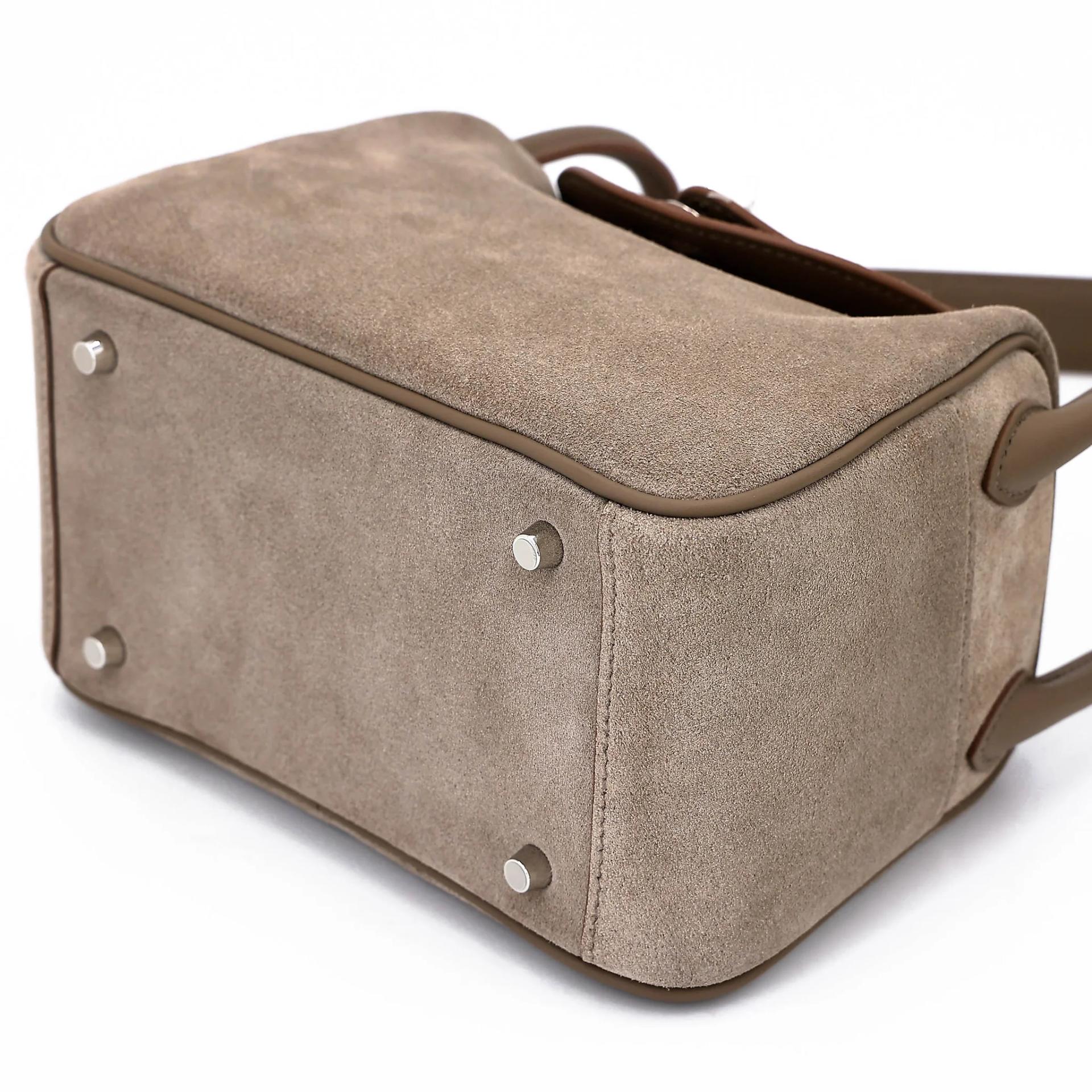 Brand New ( Rank N ) HERMÈS Mini Lindy II Etoupe (18) Grizzly Swift Palladium hardware G (2026) - 4