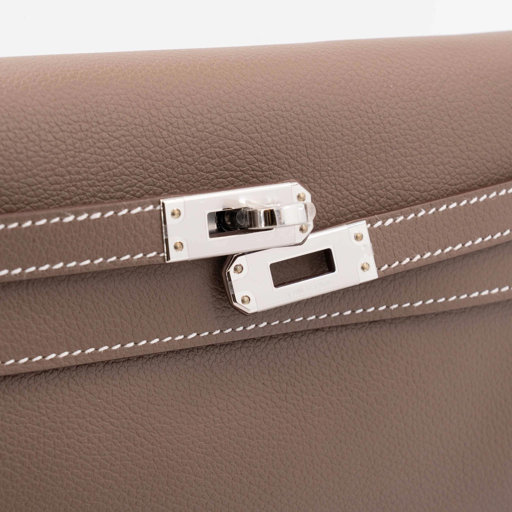 Brand New ( Rank N ) HERMÈS Kelly Danse Verso Etoupe (18) New Vert Fonce (04) Evercolor Palladium hardware G (2026) - 8