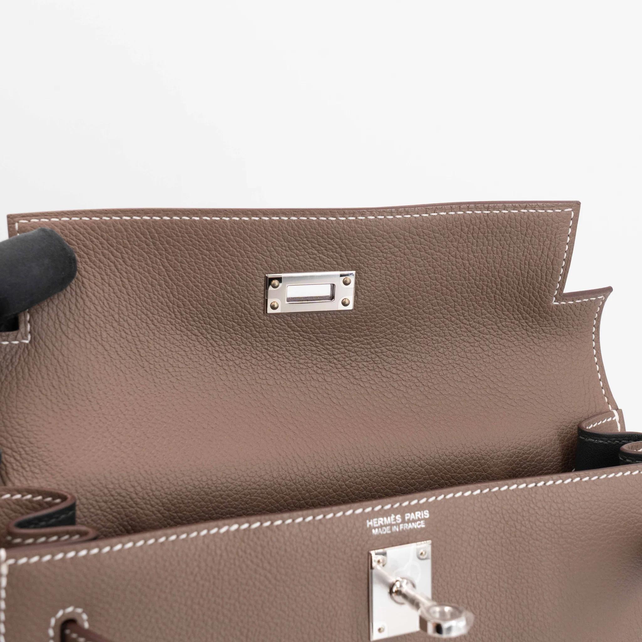 Brand New ( Rank N ) HERMÈS Kelly Danse Verso Etoupe (18) New Vert Fonce (04) Evercolor Palladium hardware G (2026) - 10