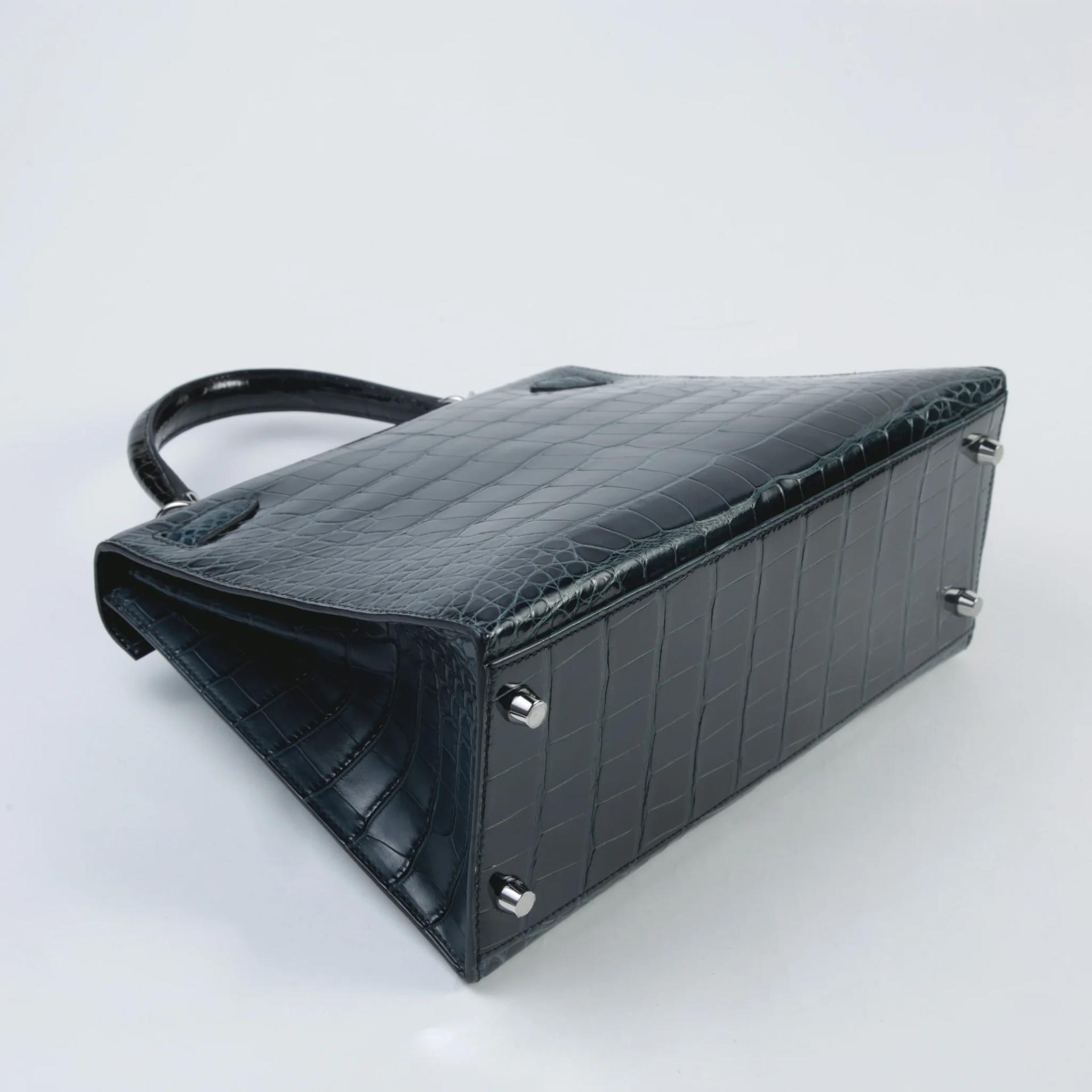 ランク A HERMÈS エルメス ケリー28 セリエ ヴェールルソー (V0) ヴェールボスフォール (W0) ブラック (89) クロコダイル アリゲーター リセ シルバー金具 Y刻印 (2020) - 6