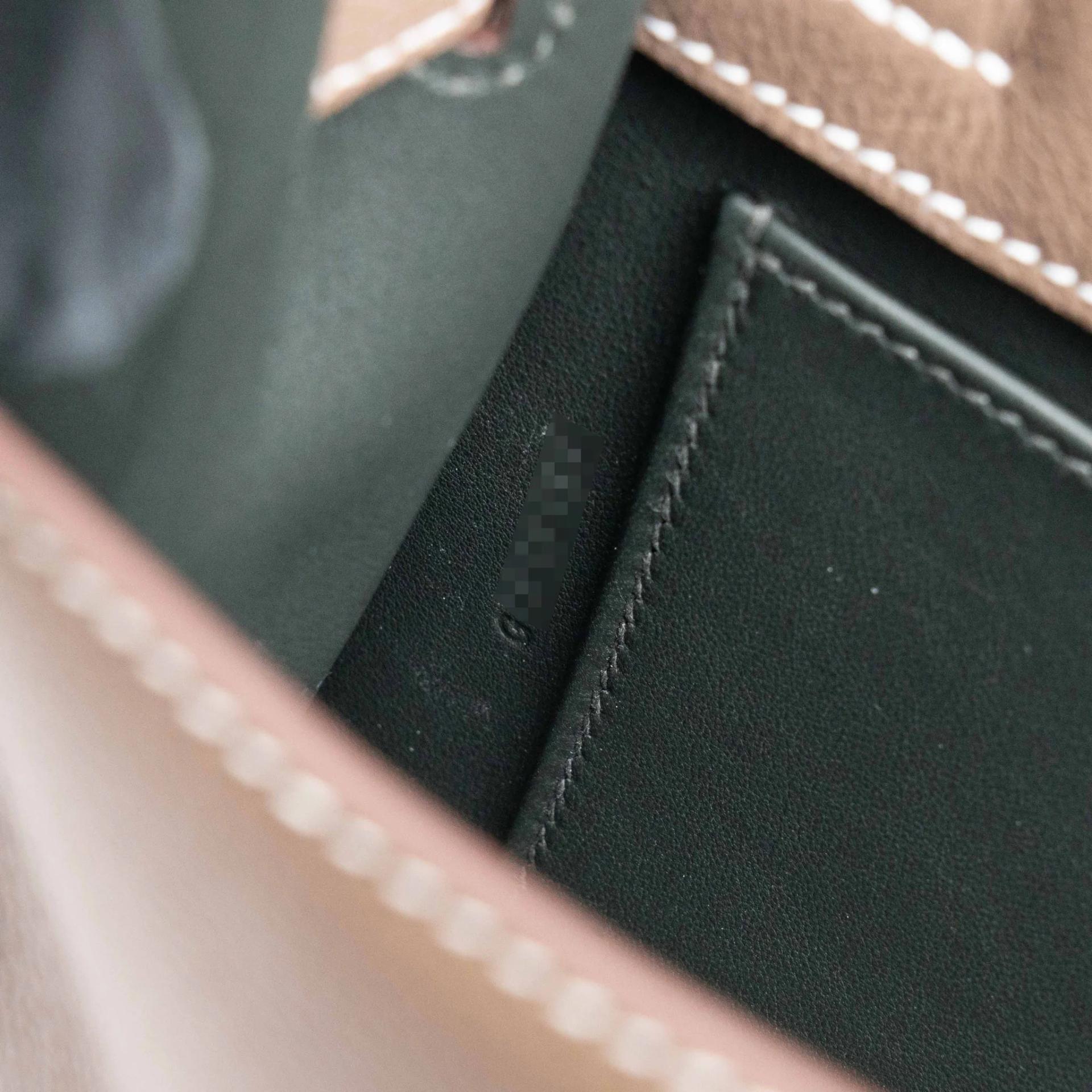 Brand New ( Rank N ) HERMÈS Kelly Danse Verso Etoupe (18) New Vert Fonce (04) Evercolor Palladium hardware G (2026) - 15