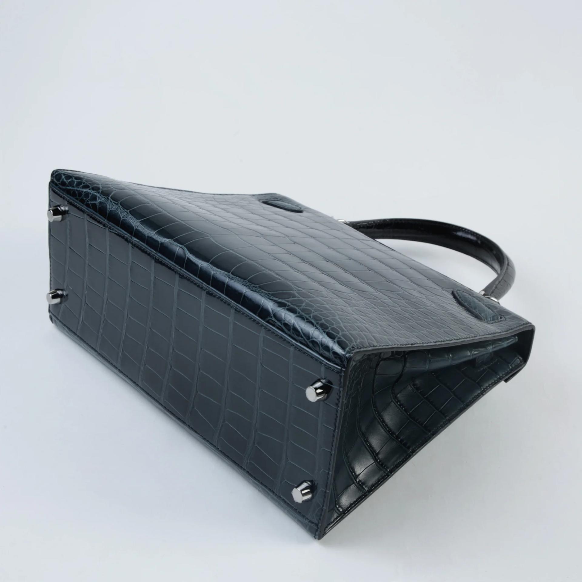 ランク A HERMÈS エルメス ケリー28 セリエ ヴェールルソー (V0) ヴェールボスフォール (W0) ブラック (89) クロコダイル アリゲーター リセ シルバー金具 Y刻印 (2020) - 7